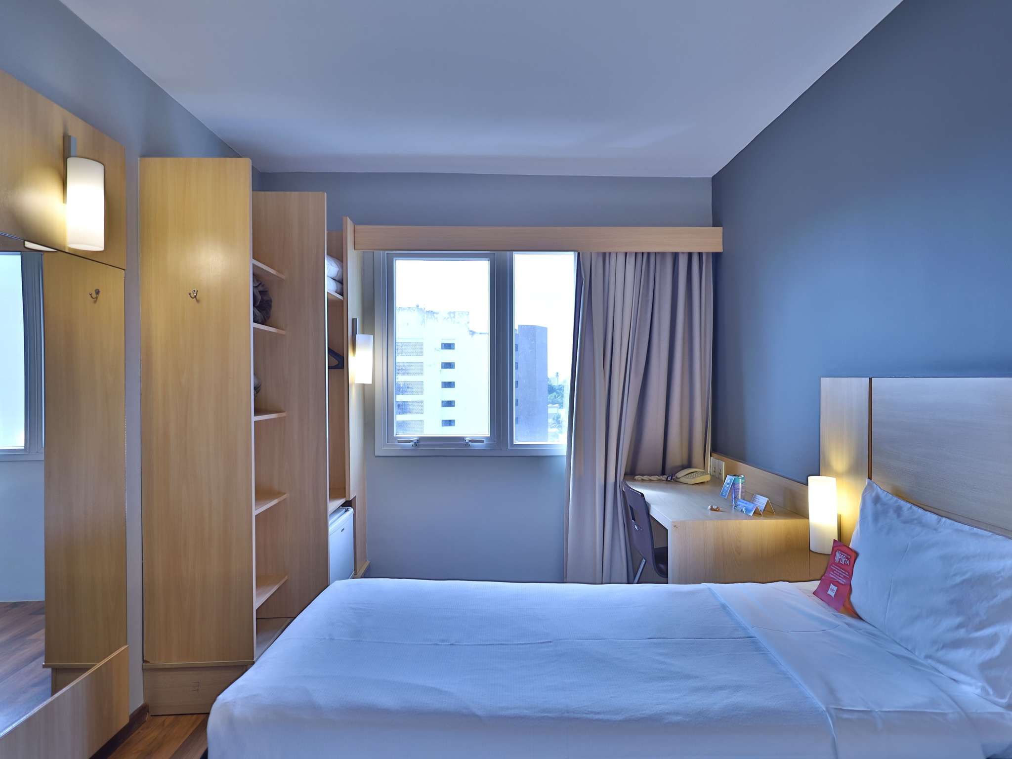 Photo - Ibis Salvador Rio Vermelho