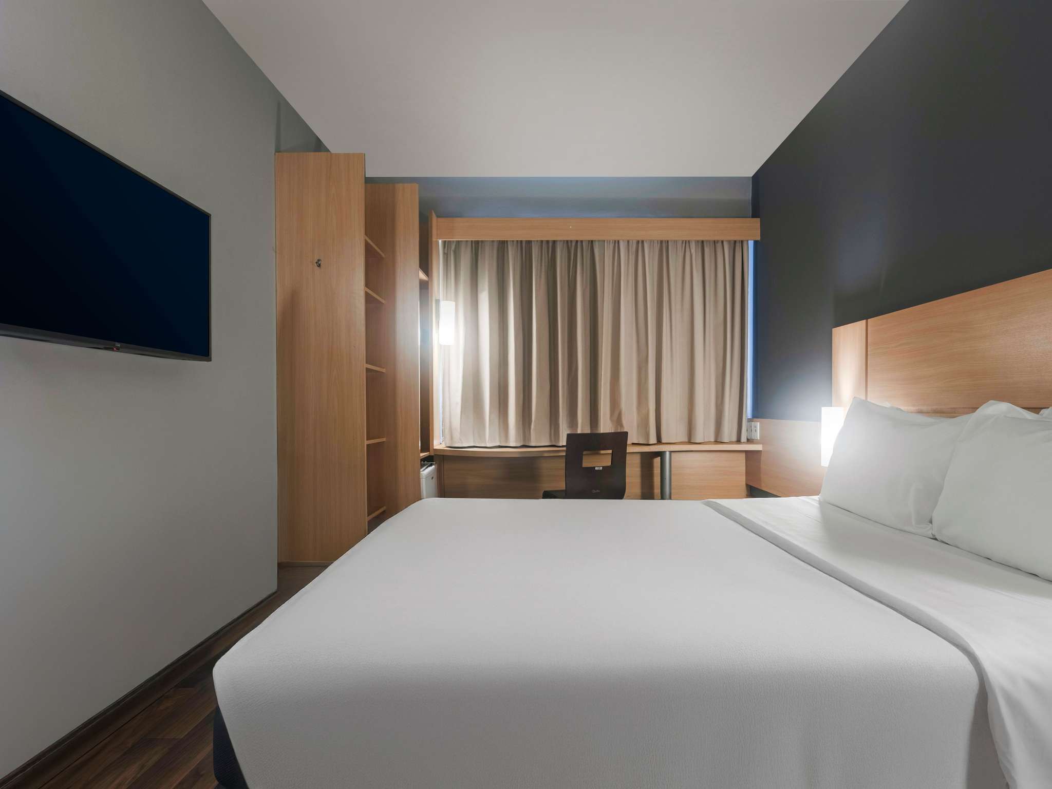 Photo - Ibis Salvador Rio Vermelho