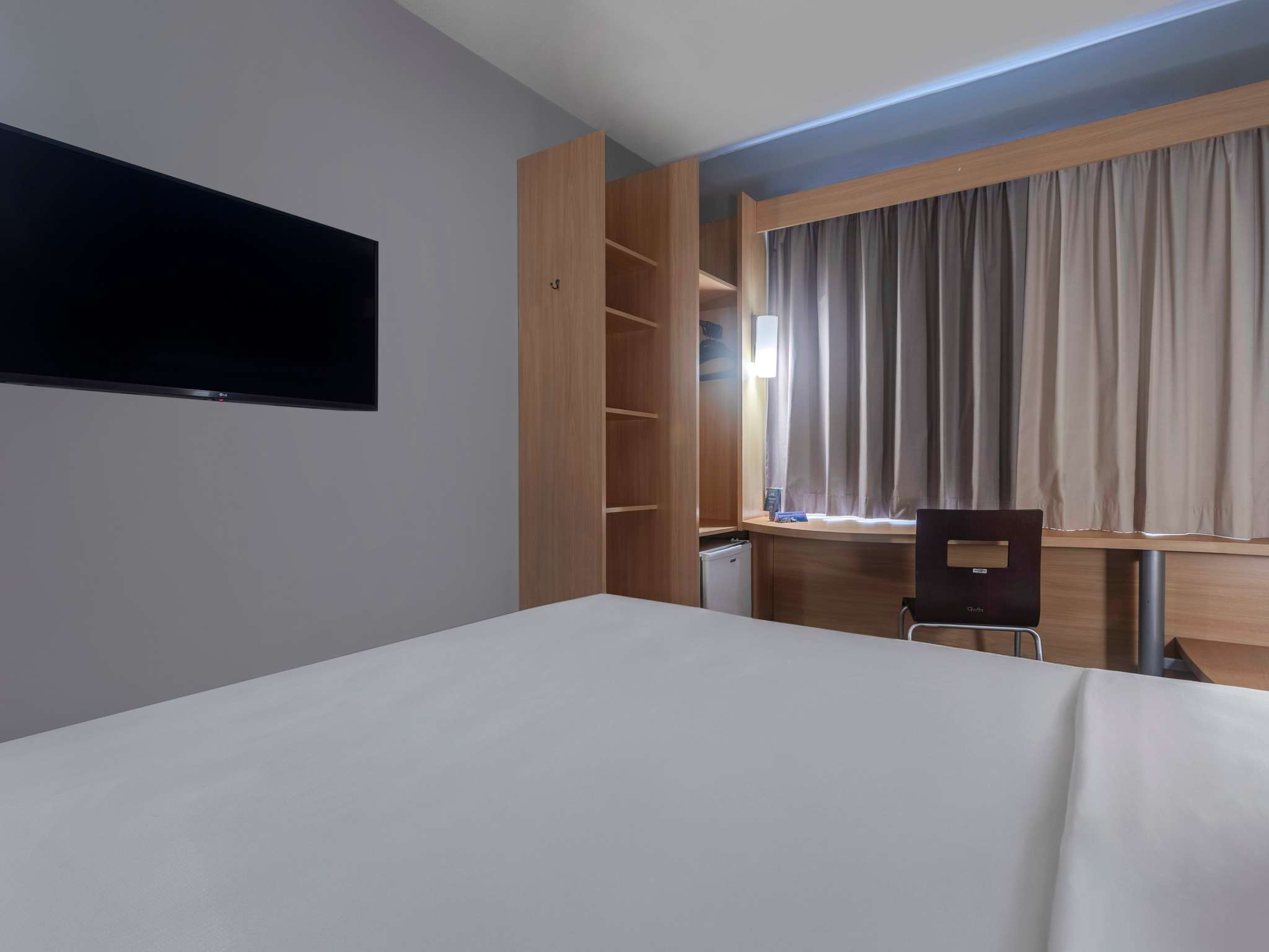 Photo - Ibis Salvador Rio Vermelho