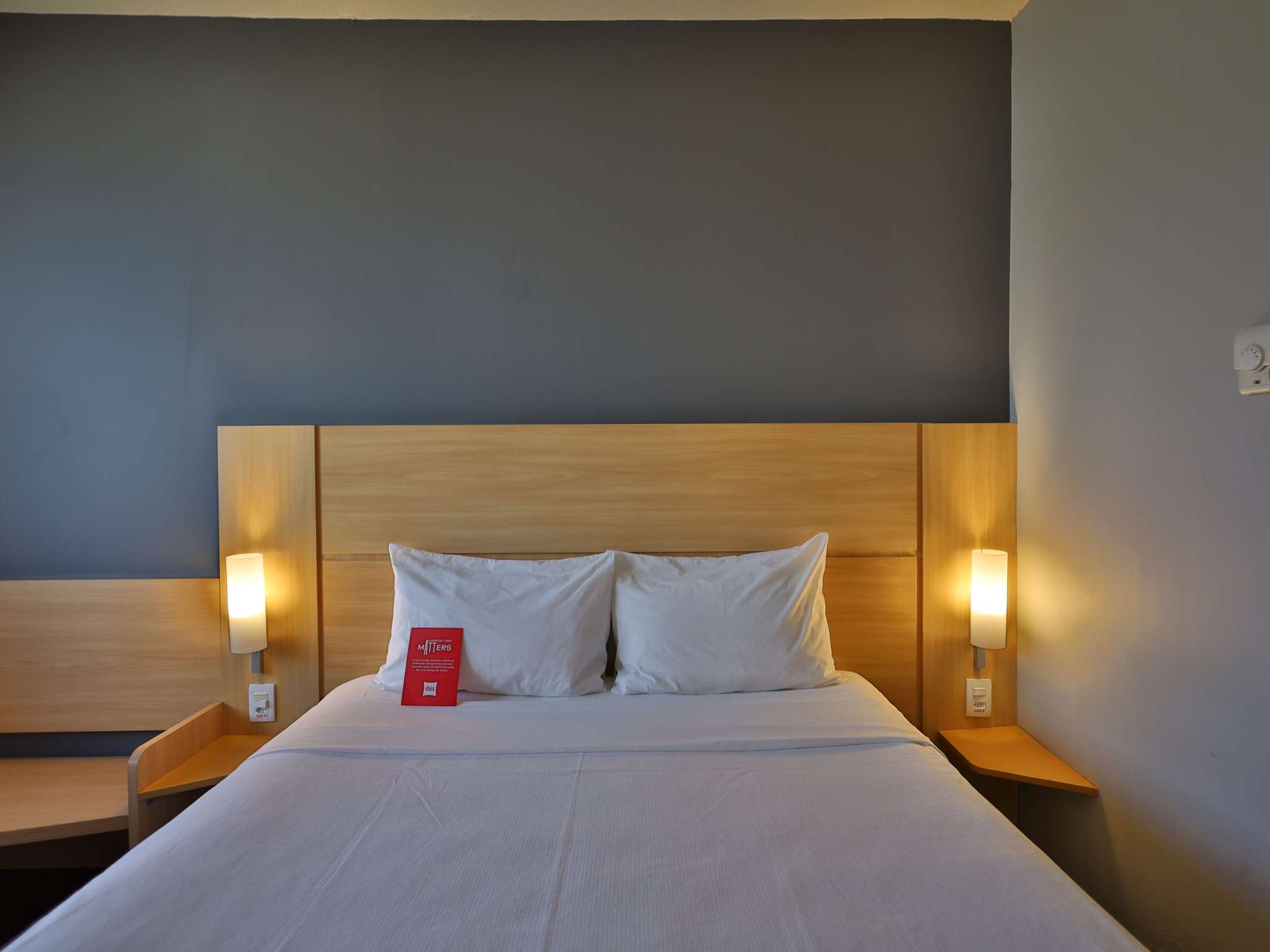 Photo - Ibis Salvador Rio Vermelho