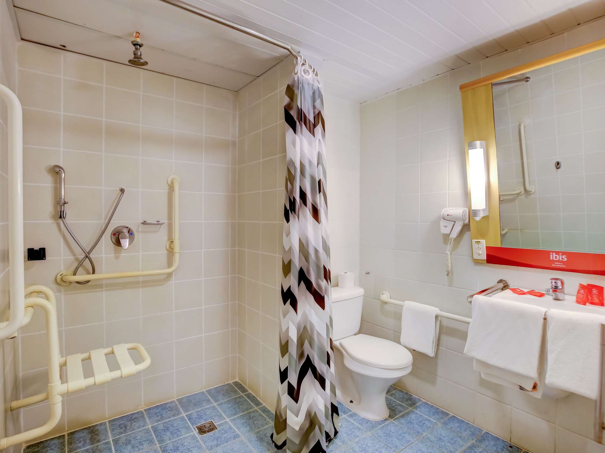 Photo - ibis Vitoria Praia do Canto