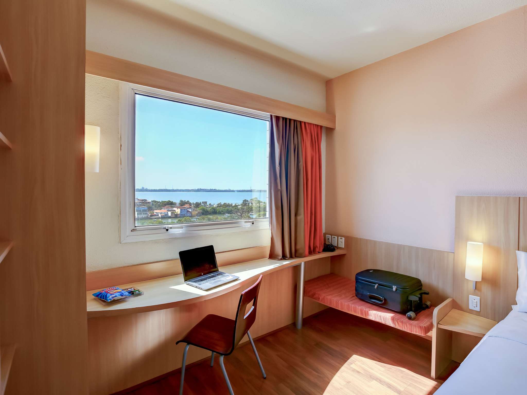 Photo - ibis Vitoria Praia do Canto