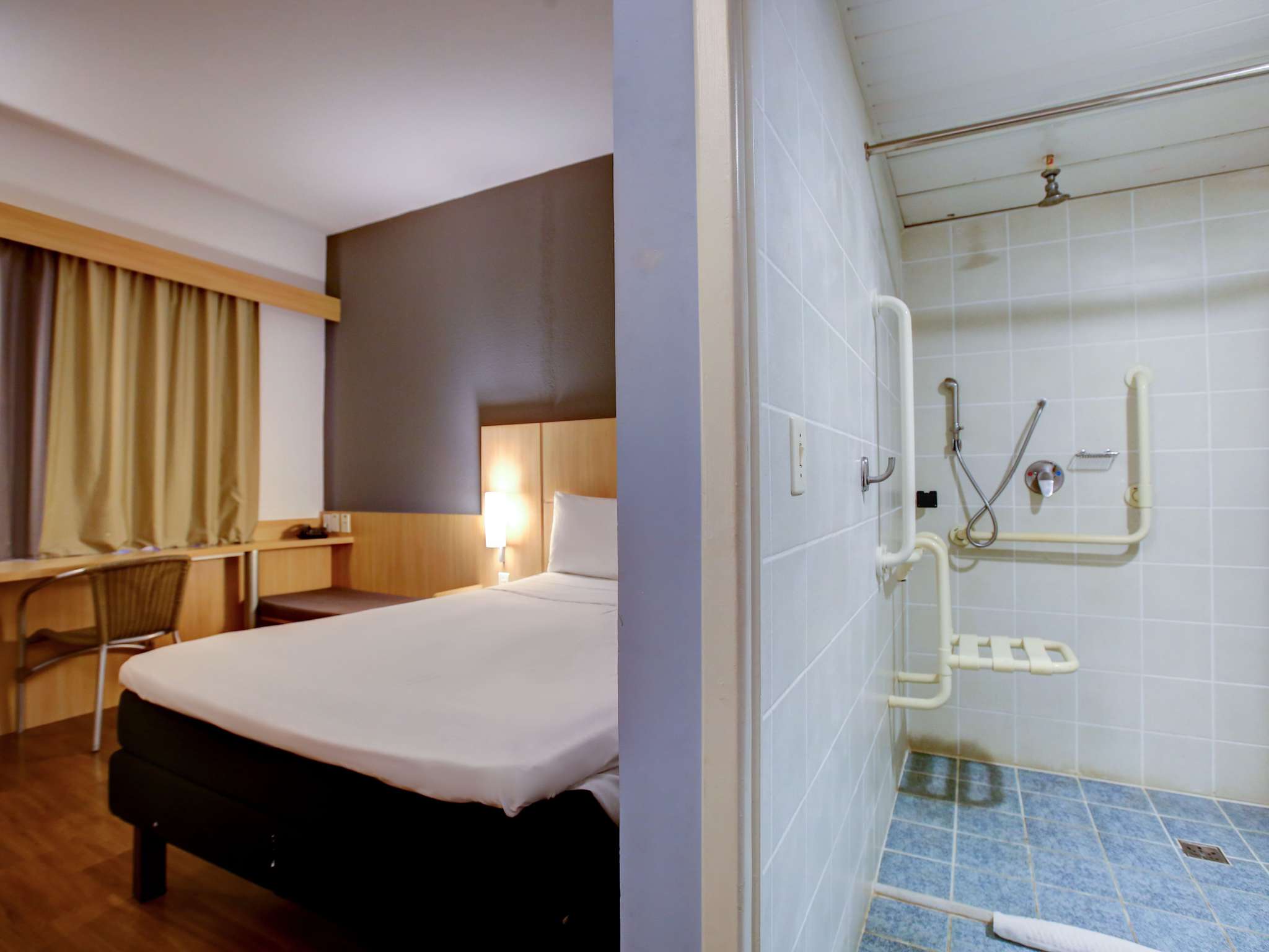 Photo - ibis Vitoria Praia do Canto