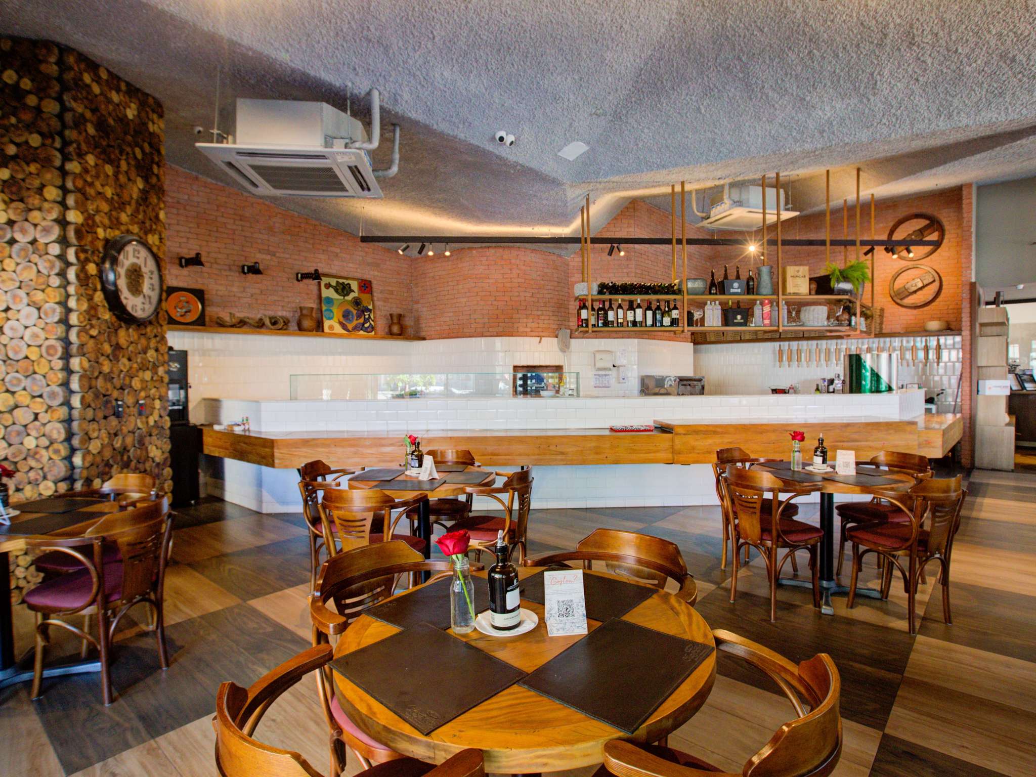 Photo - ibis Vitoria Praia do Canto