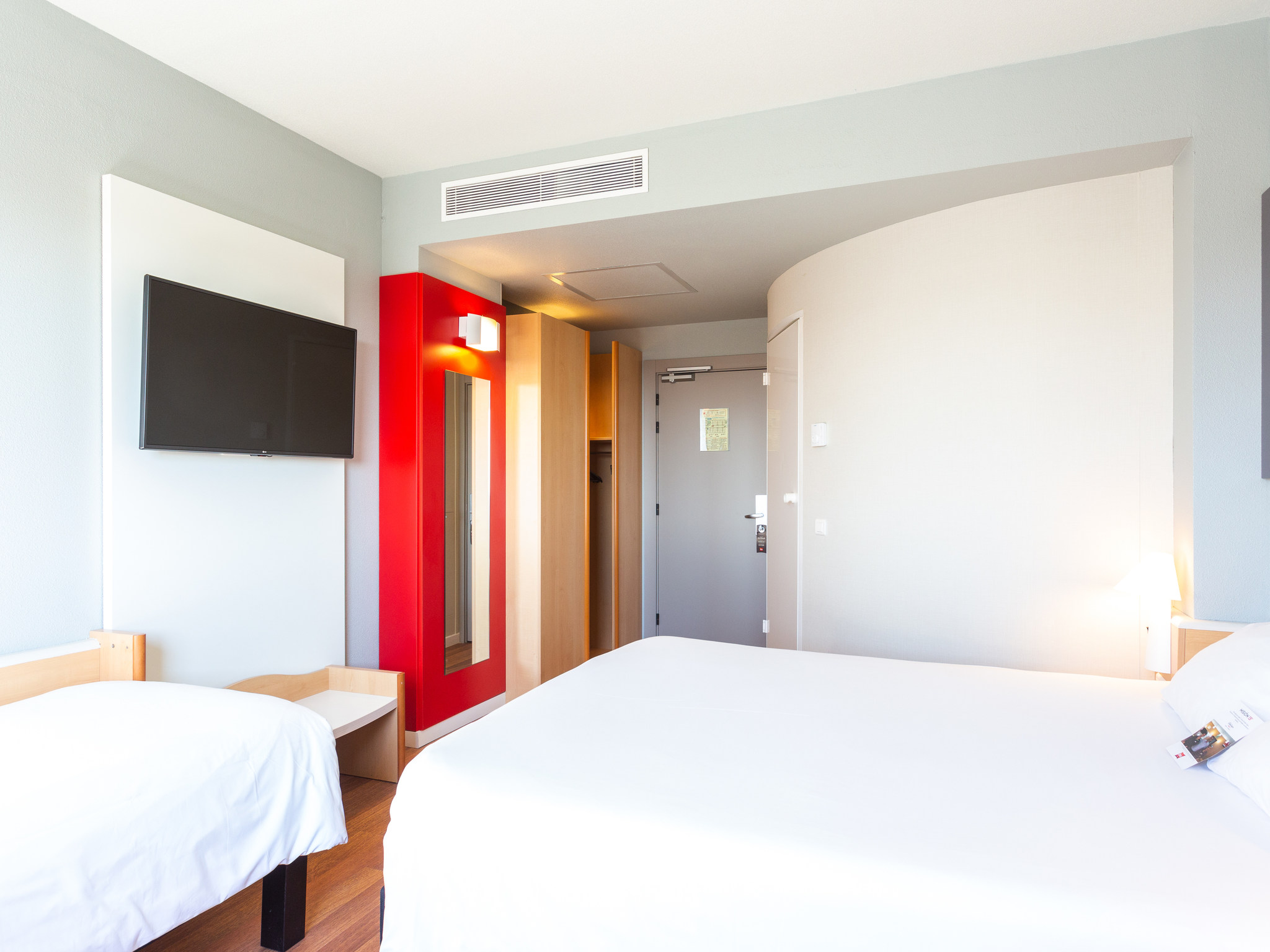 Photo - Ibis Elche