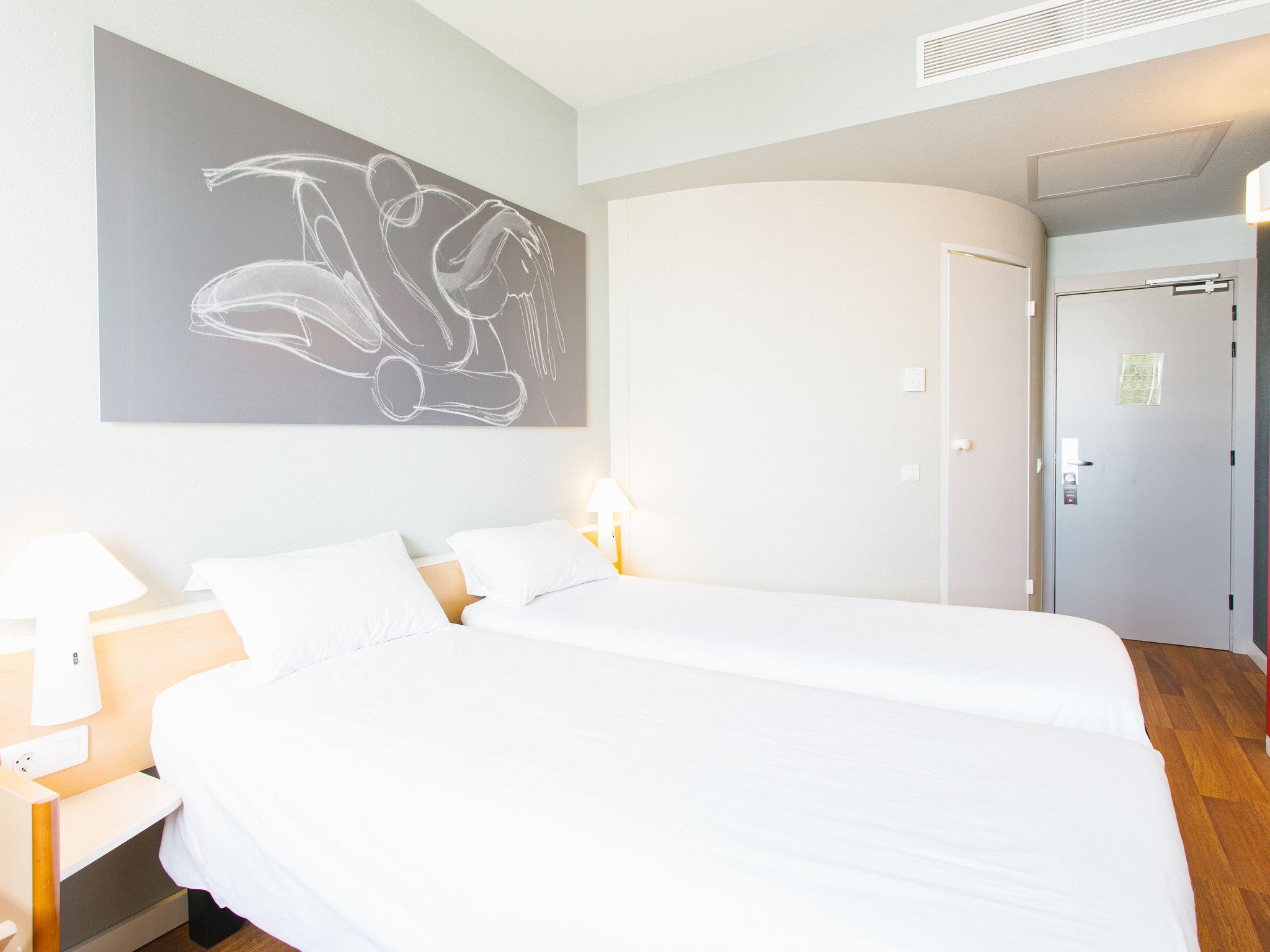 Photo - Ibis Elche