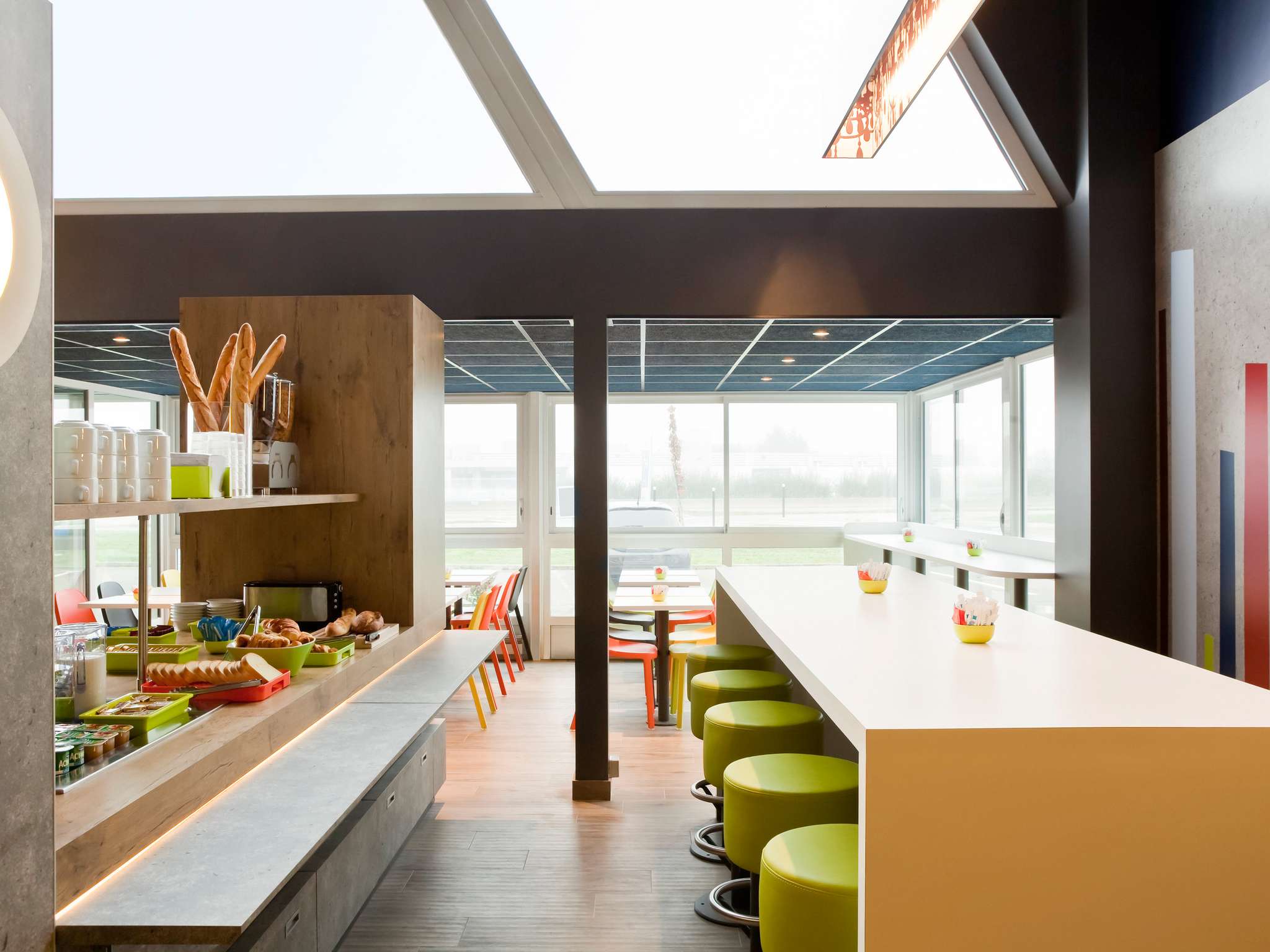 Photo - ibis budget Pontault Combault RN4 Marne La Vallée