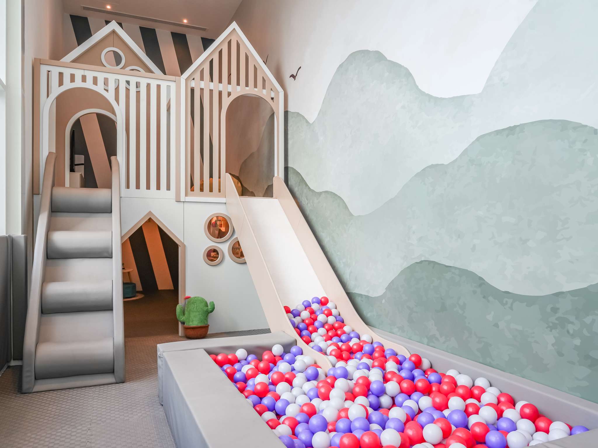 Photo - Novotel Dubai World Trade Centre