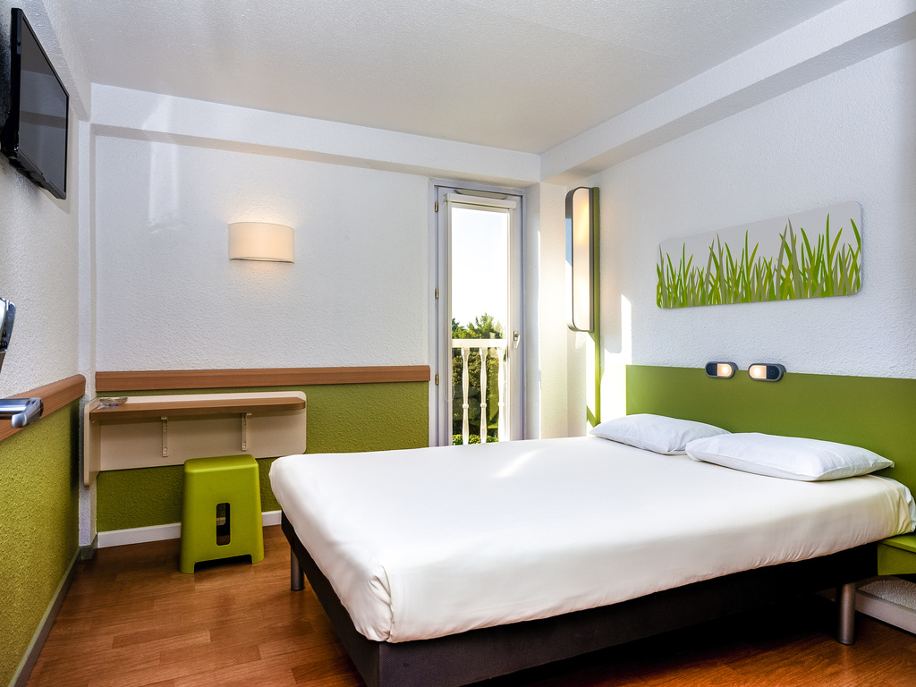Hotel pas cher MARGUERITTES - ibis budget Nîmes Est Marguerittes
