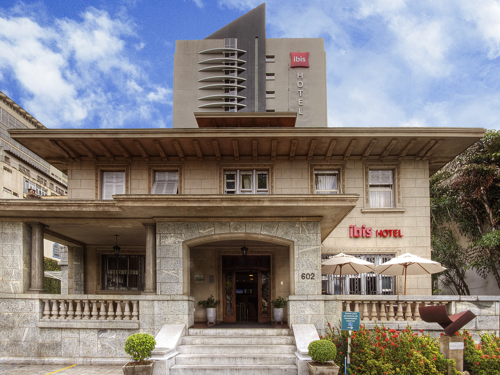 Hotel em Belo Horizonte na avenida Afonso Pena