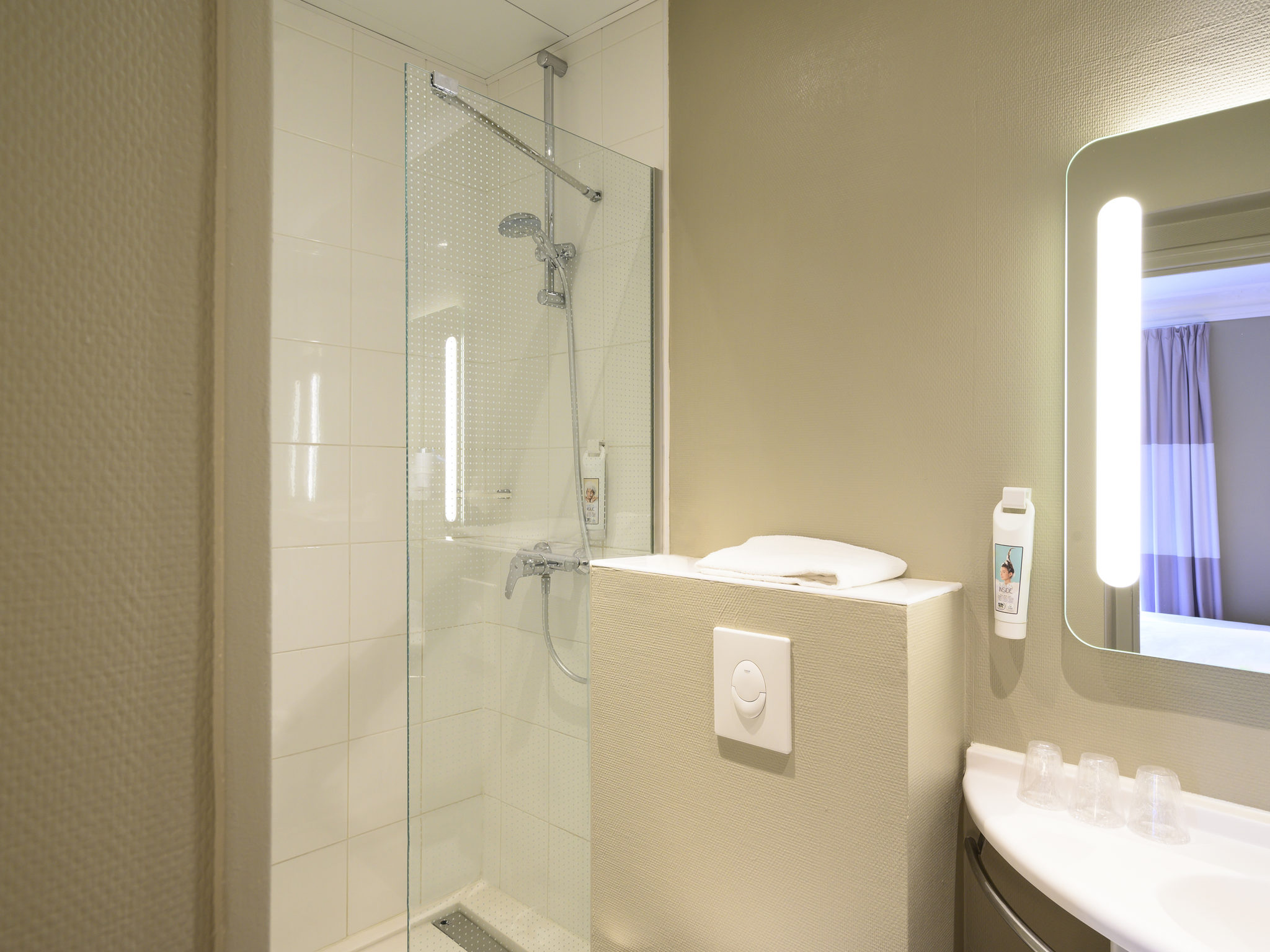 Photo - ibis Paris Tour Montparnasse 15eme