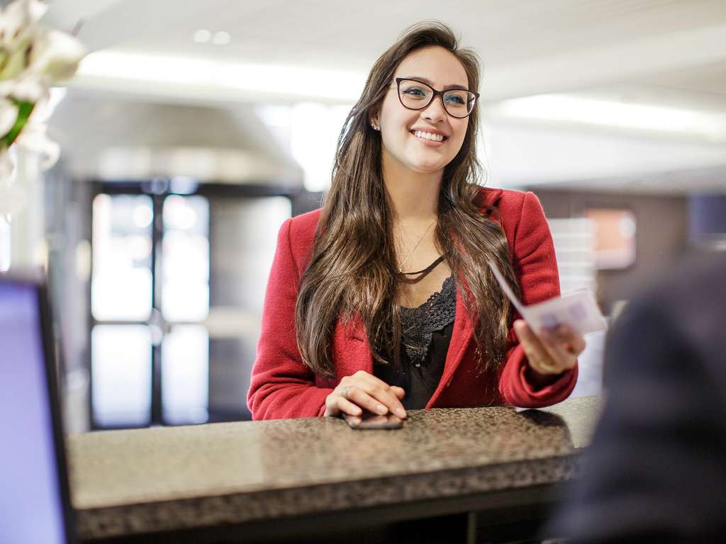 Novotel Queenstown Lakeside - Image 3