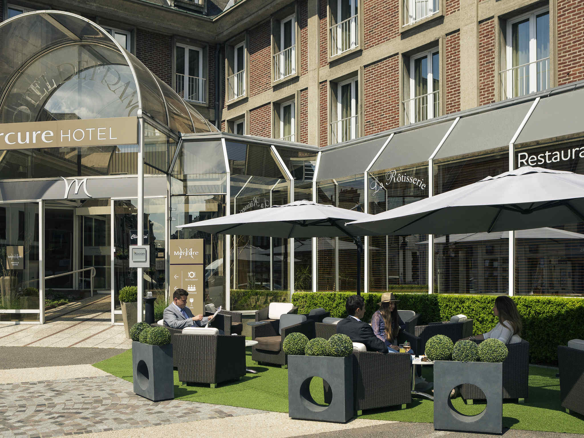 Hotel In Abbeville Hôtel Mercure Centre Porte De La Bar Hôtel Mercure Abbeville Centre Porte De La Baie Somme