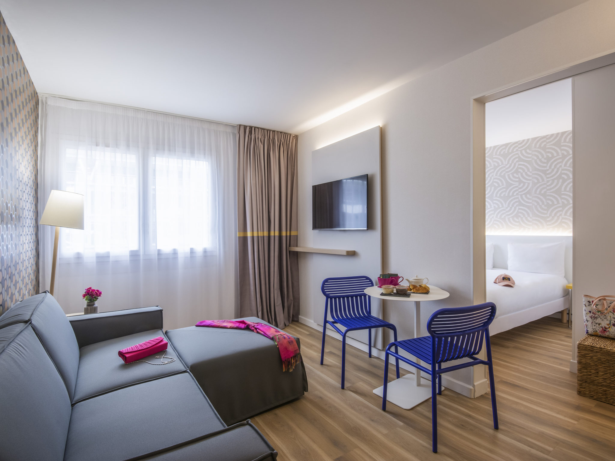 Hotel Ibis Saint Laurent Du Var Hotel Ibis Saint Laurent Du Var