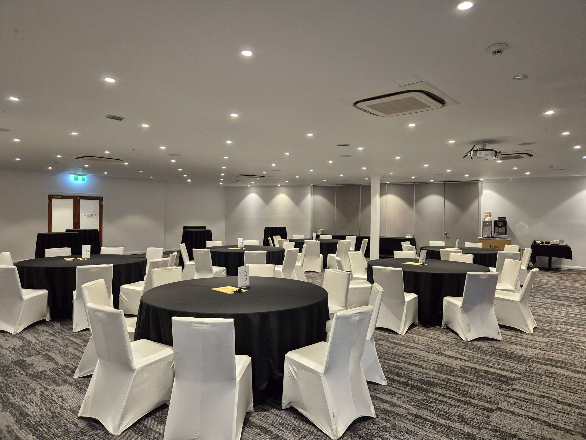 Foto - Mercure Canberra