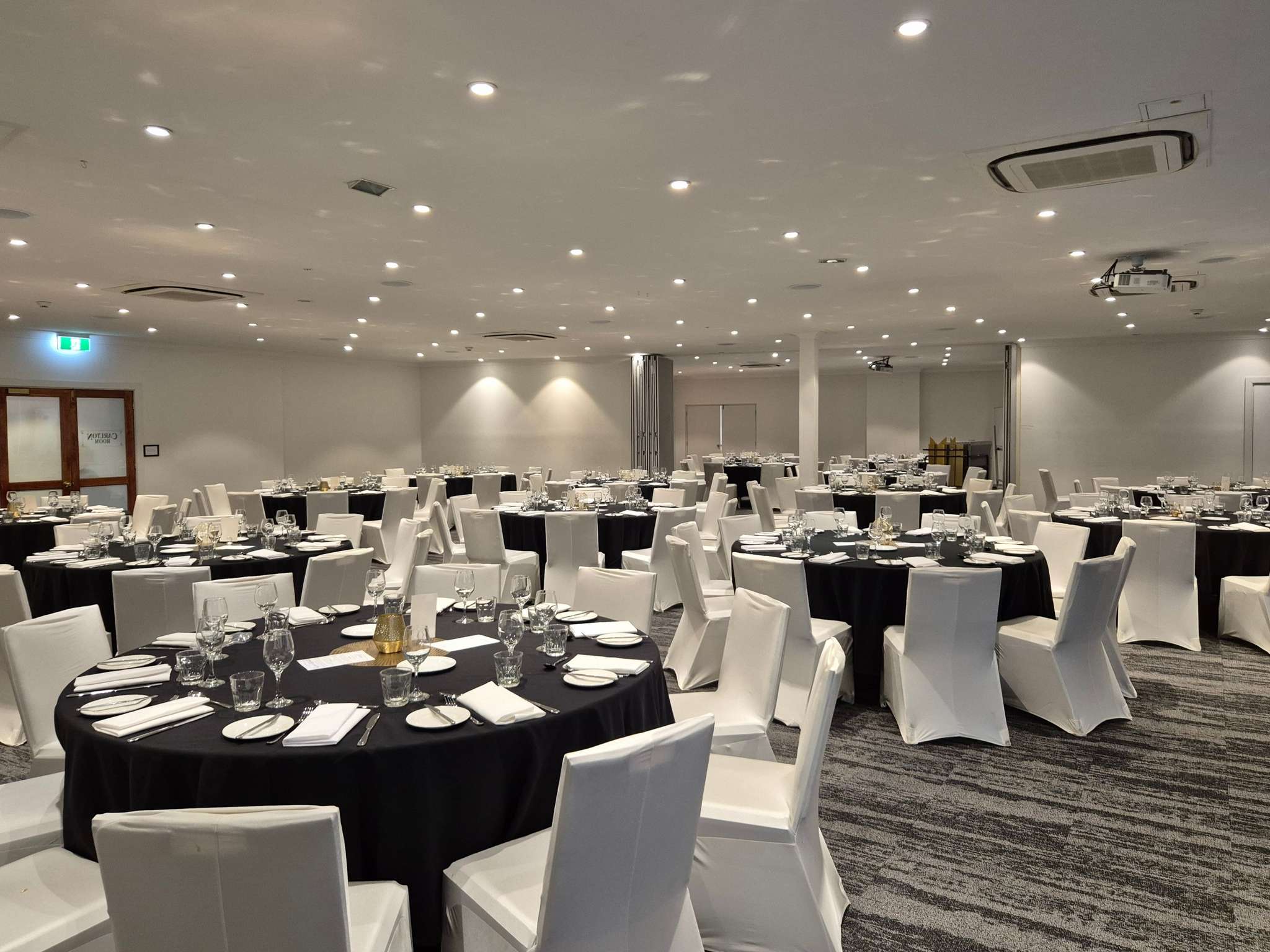 Foto - Mercure Canberra