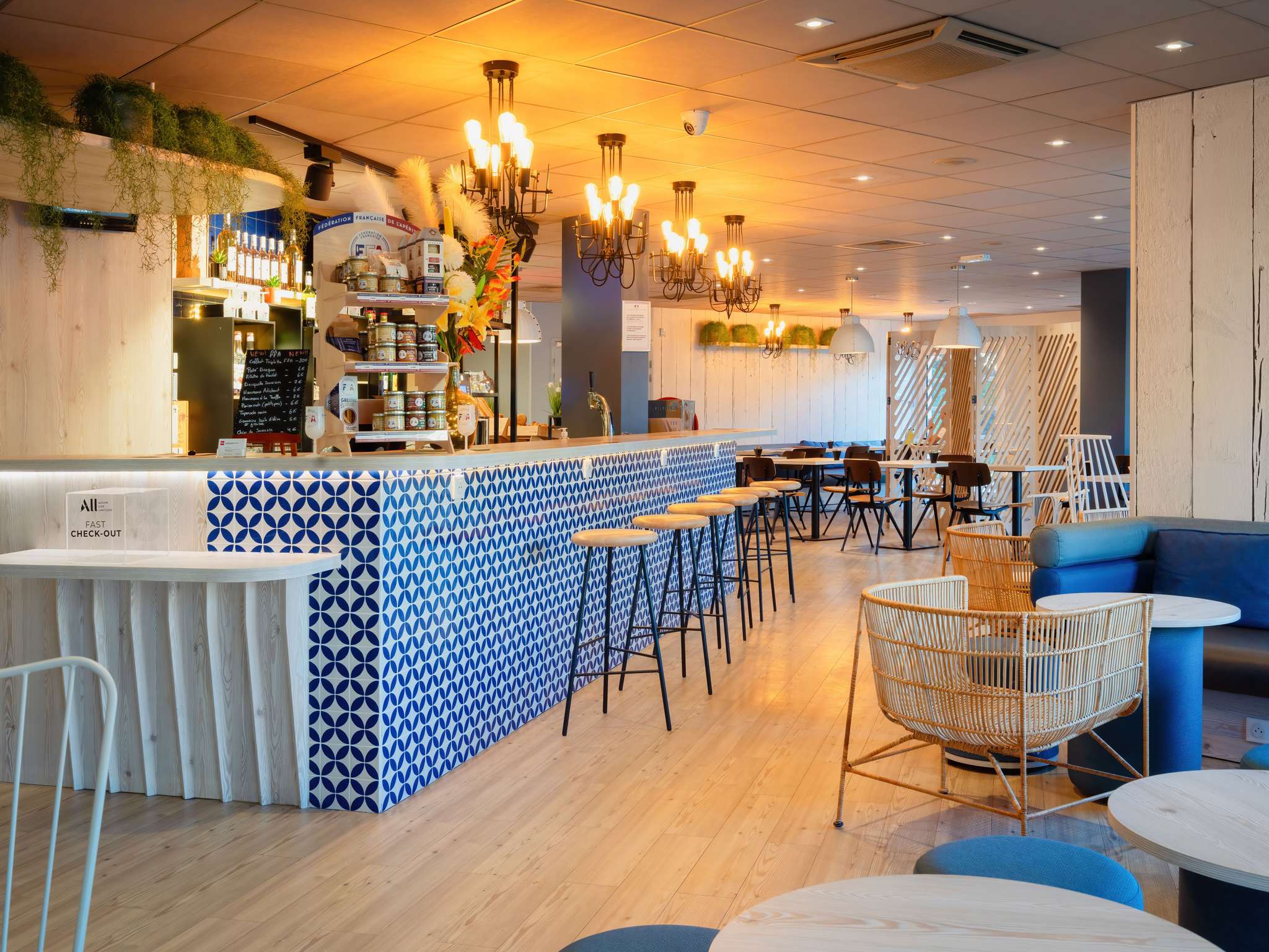 Photo - ibis Manosque Cadarache