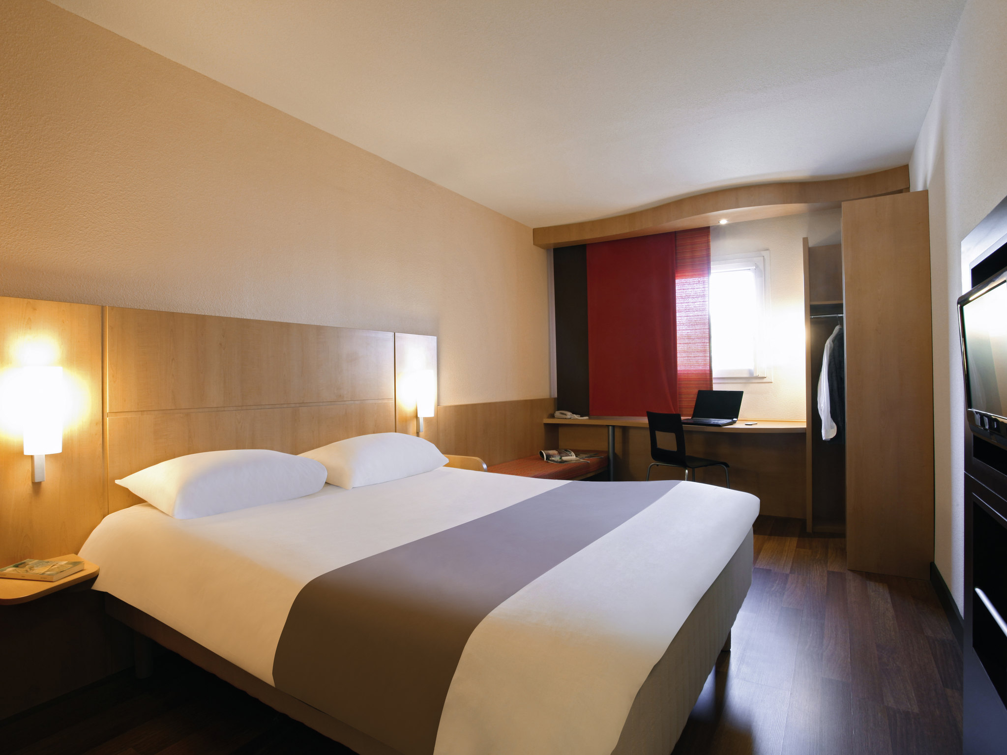 Photo - ibis Manosque Cadarache