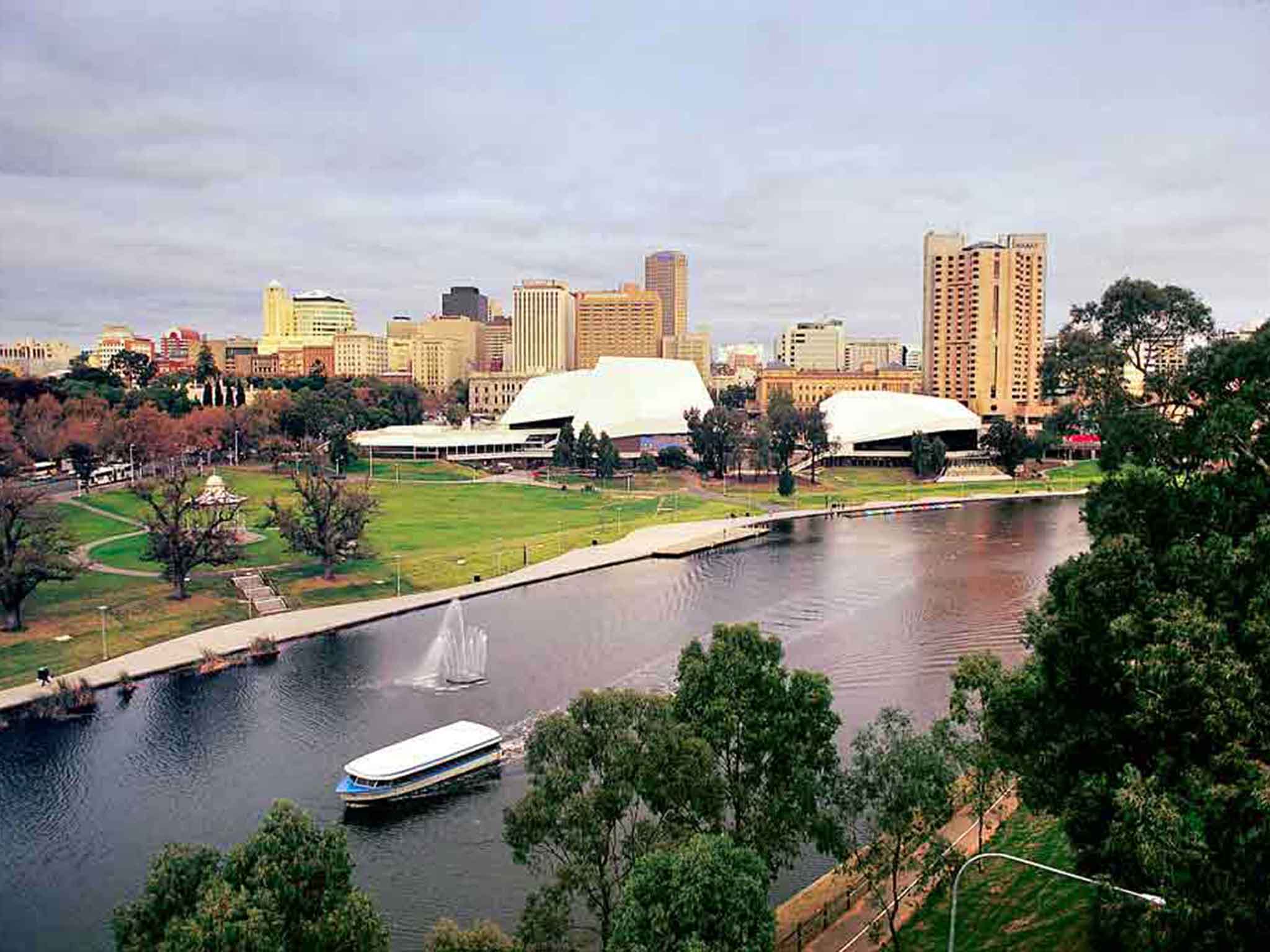 Photo - Grosvenor Hotel Adelaide by Accor