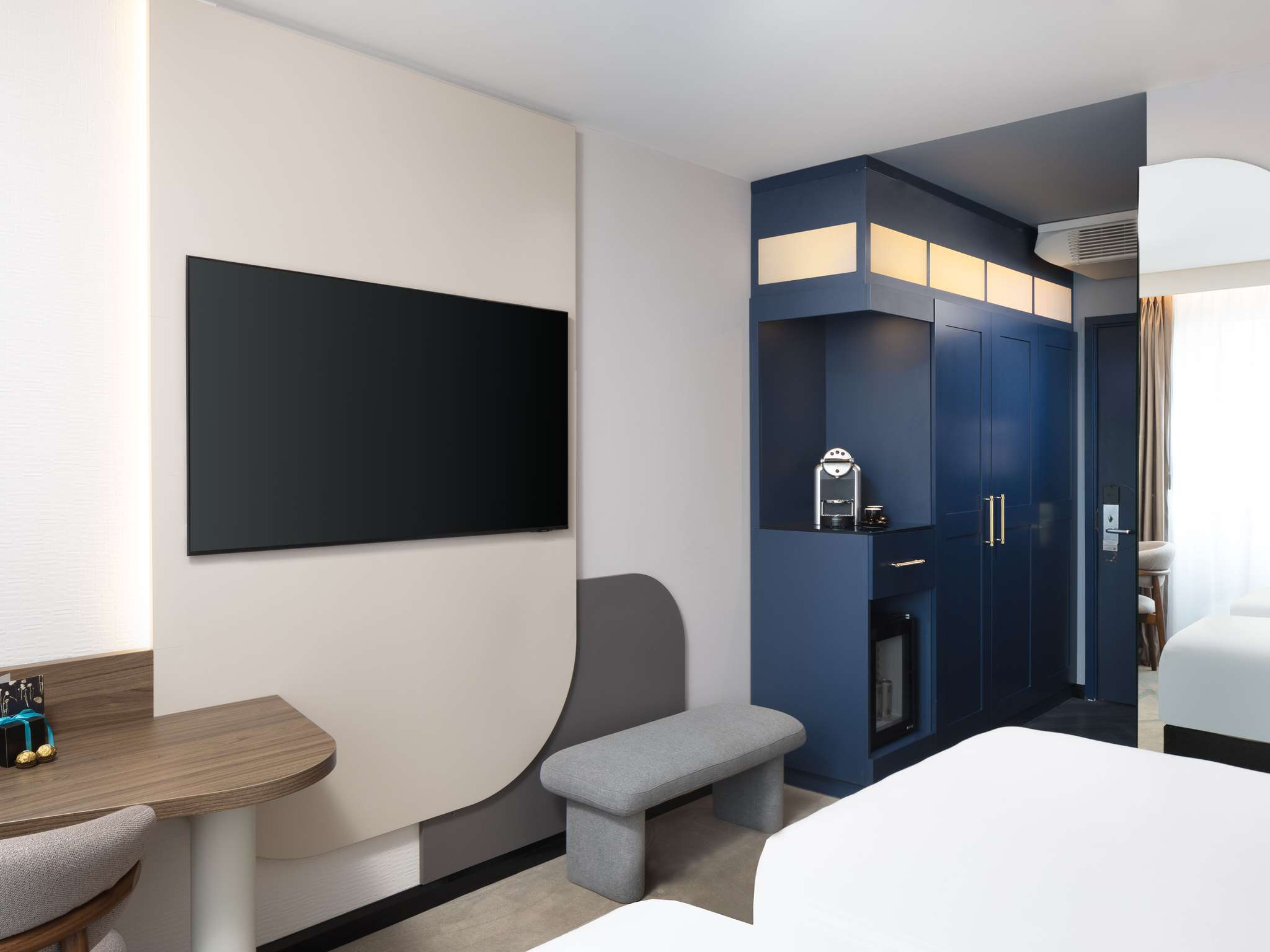 Photo - ibis London Earls Court