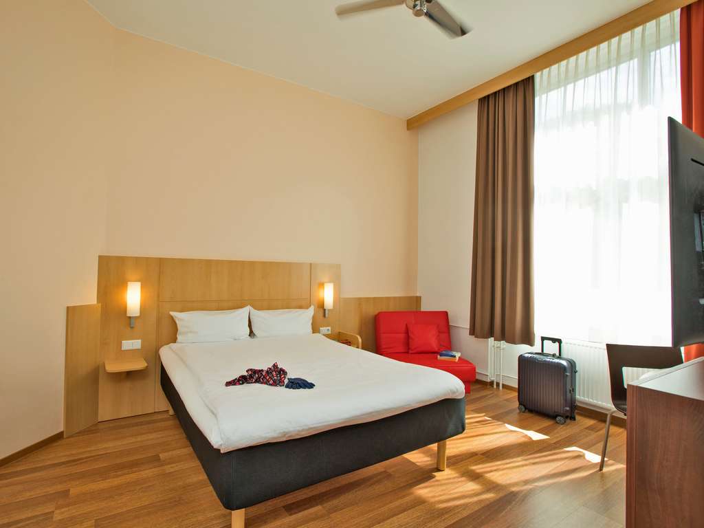 ibis Berlin City Süd - Image 4