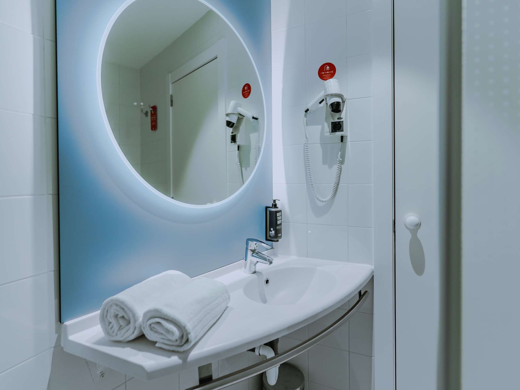 Photo - Ibis Barcelona Plaza Glòries 22@