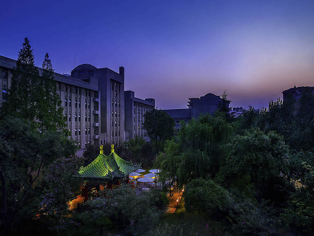 Luxury Hotel Xian Sofitel Xian On Renmin Square - 