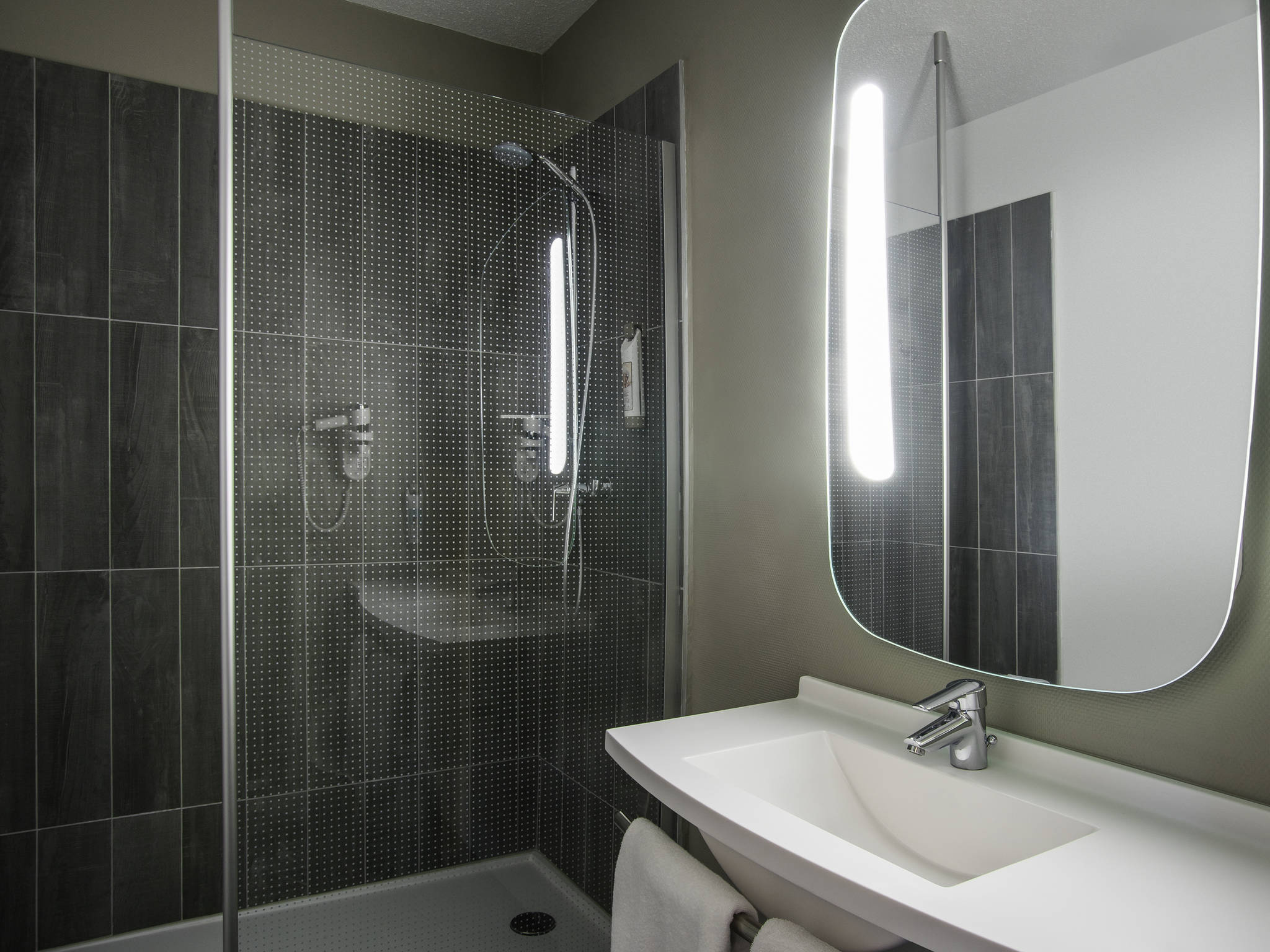 Foto - ibis Tarbes Odos