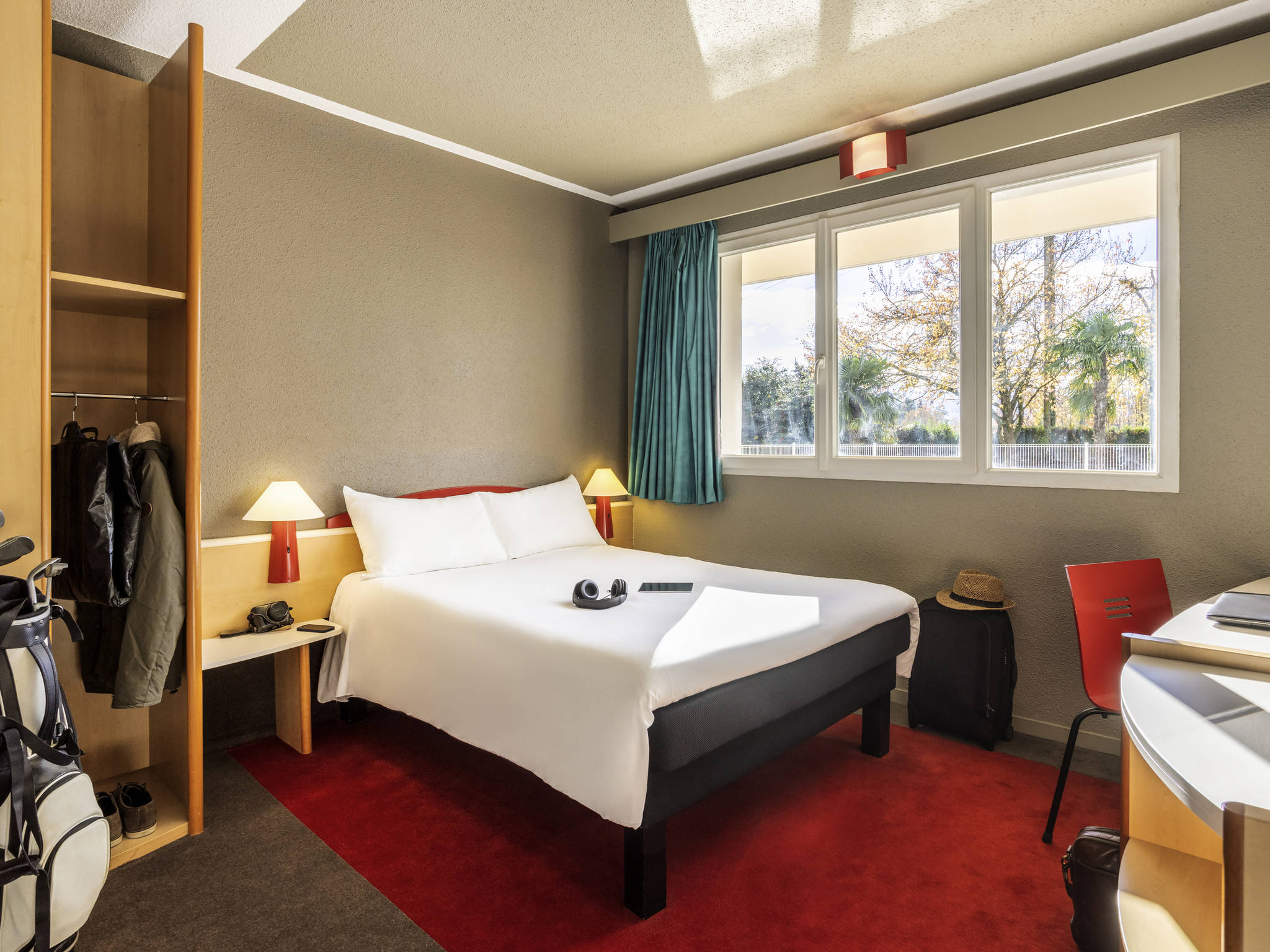 Foto - ibis Tarbes Odos