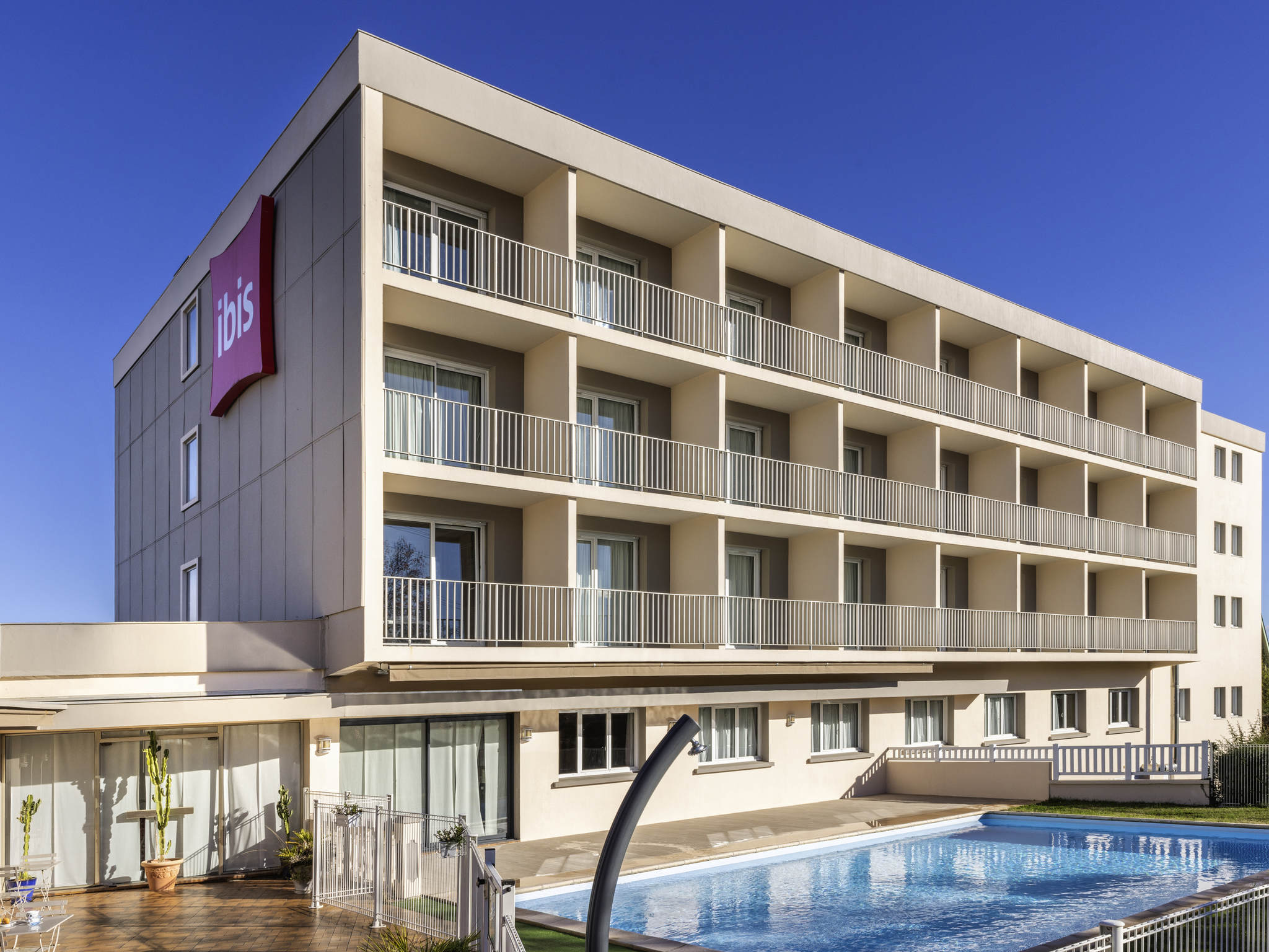 Foto - ibis Tarbes Odos