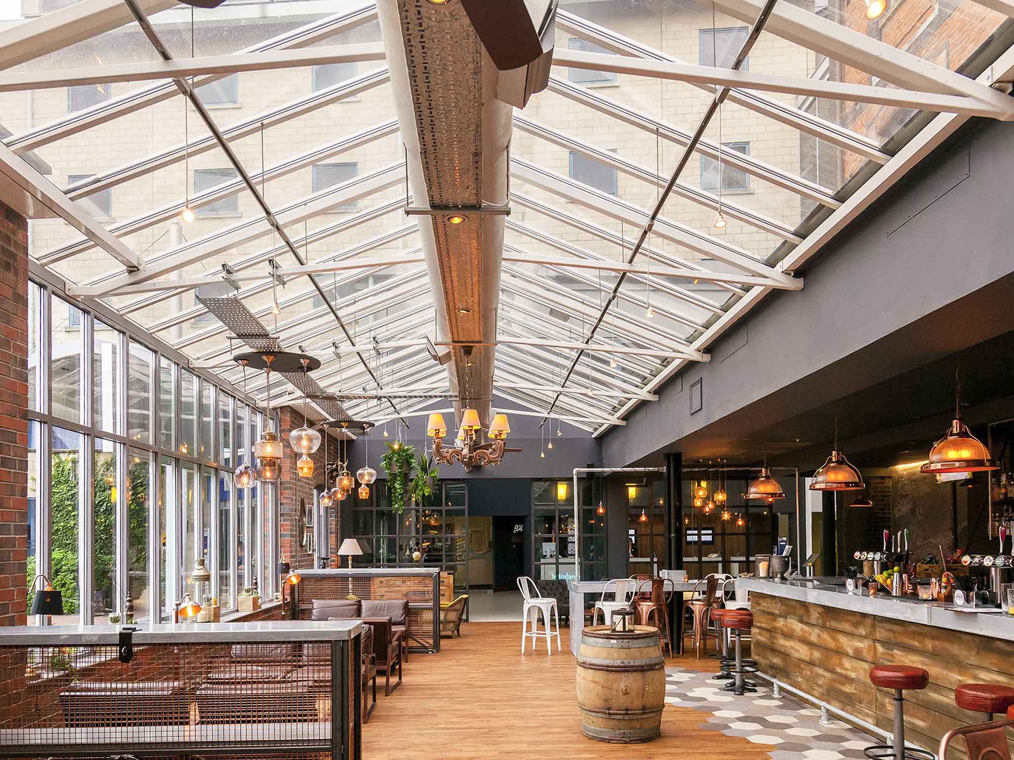 Photo - Novotel Cardiff Centre