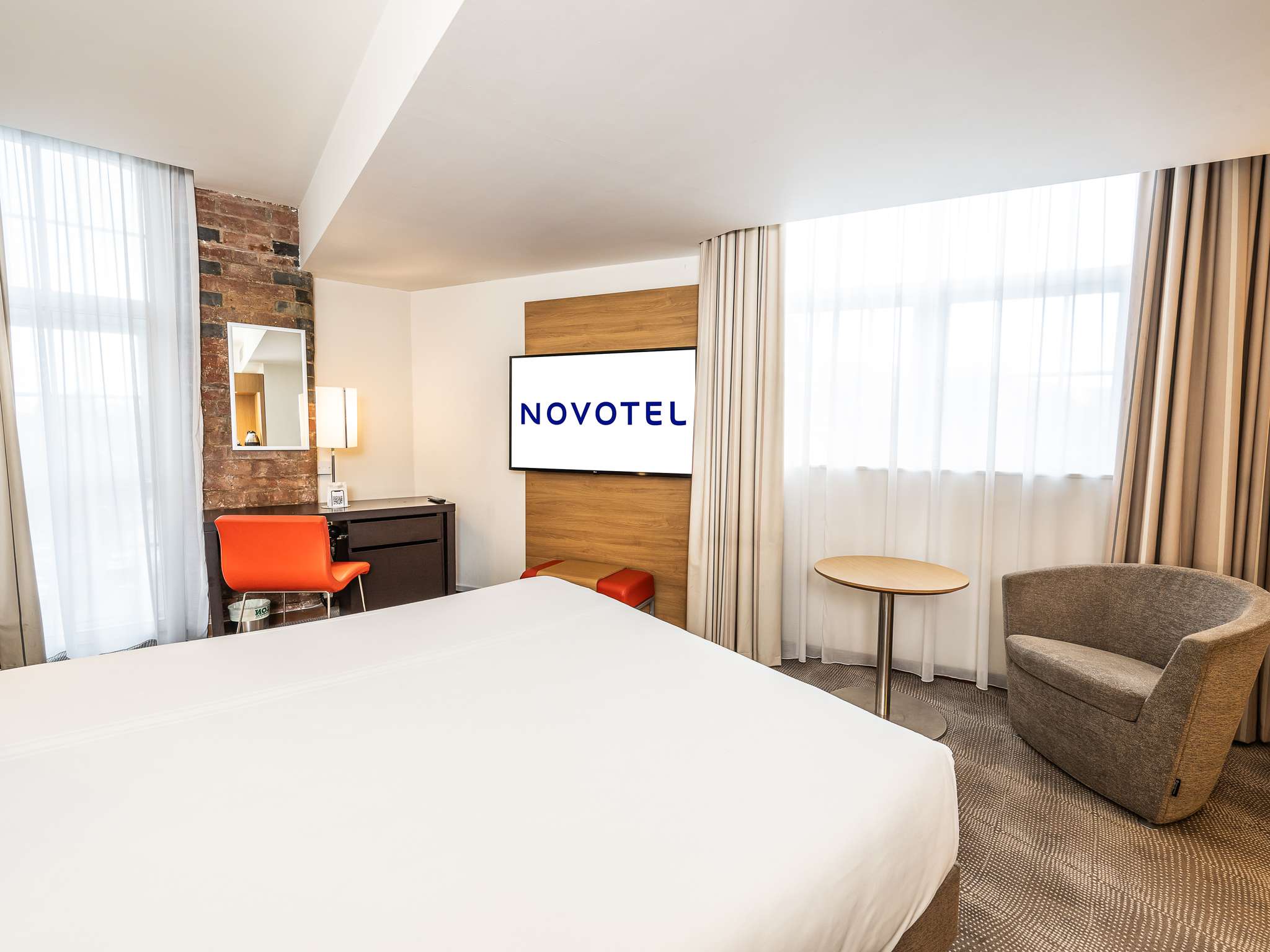 Photo - Novotel Cardiff Centre