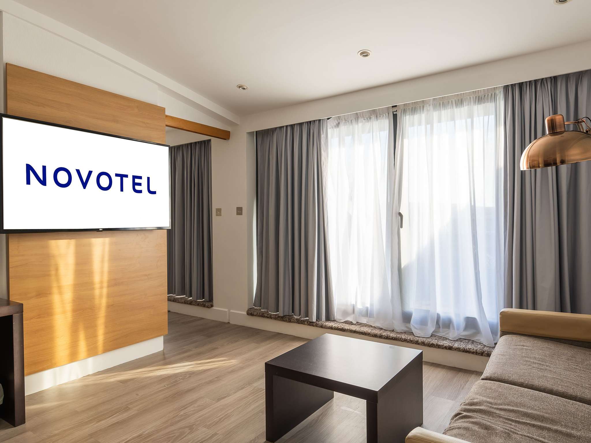 Photo - Novotel Cardiff Centre