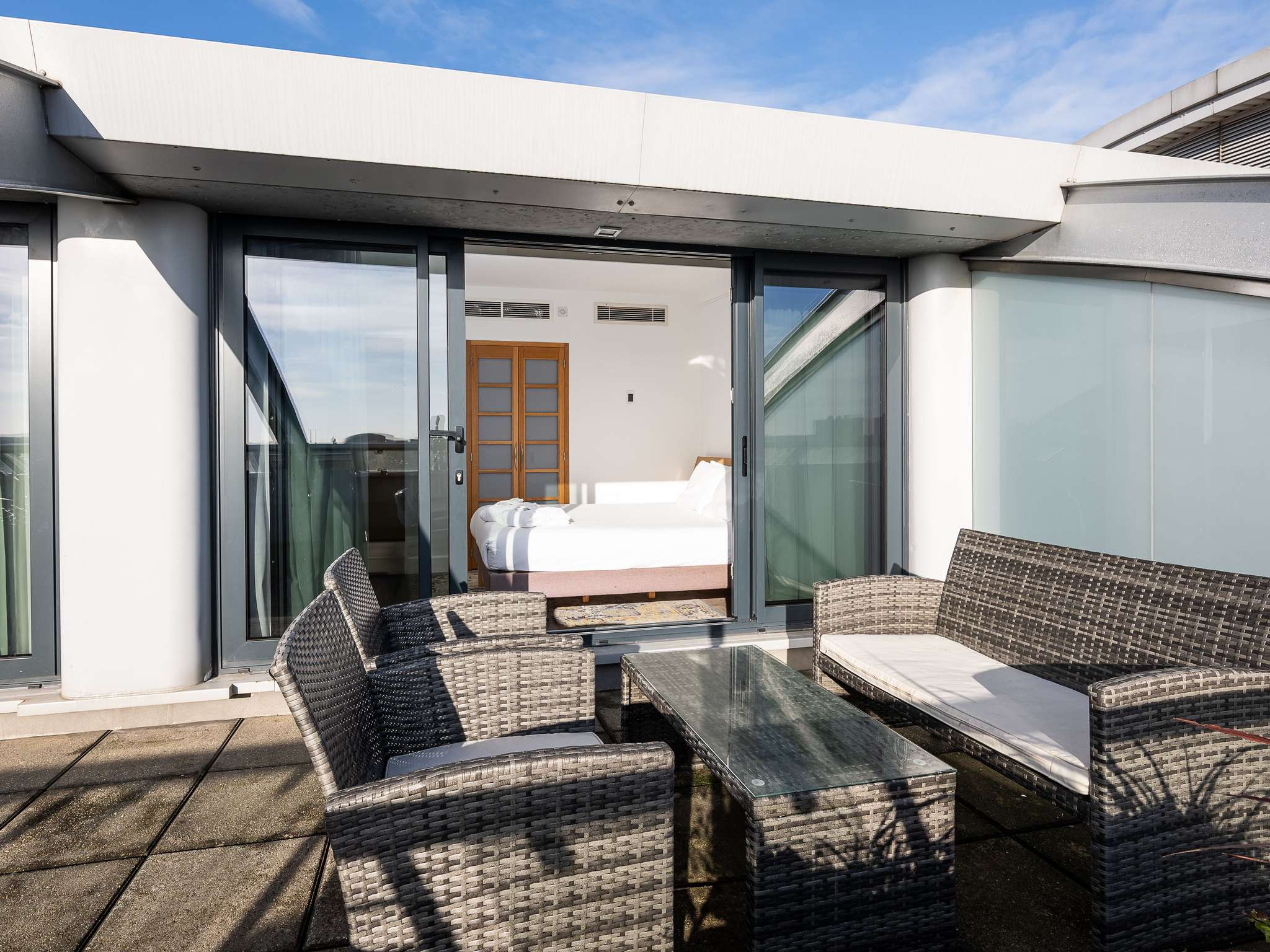 Photo - Novotel Cardiff Centre