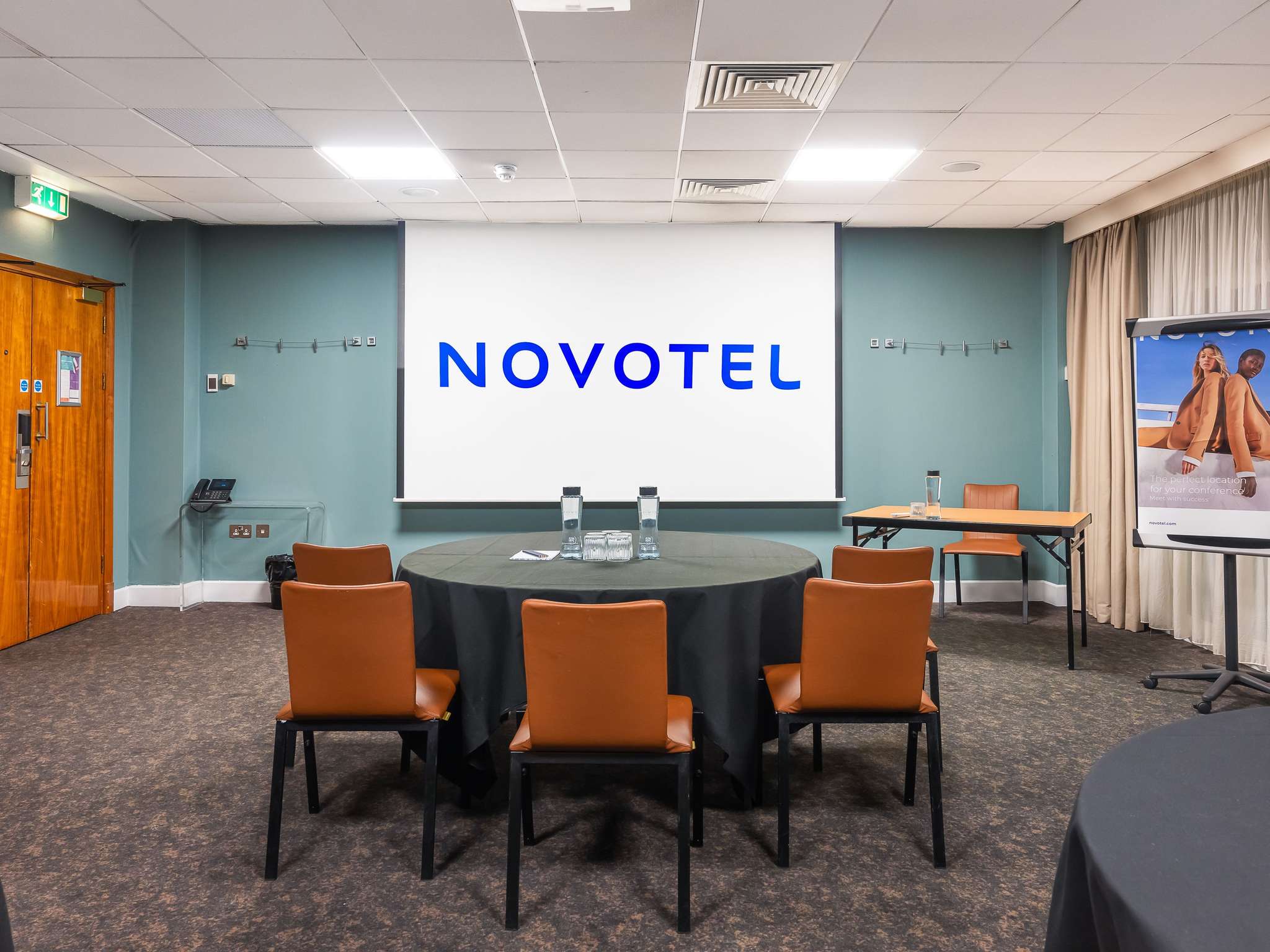 Photo - Novotel Cardiff Centre