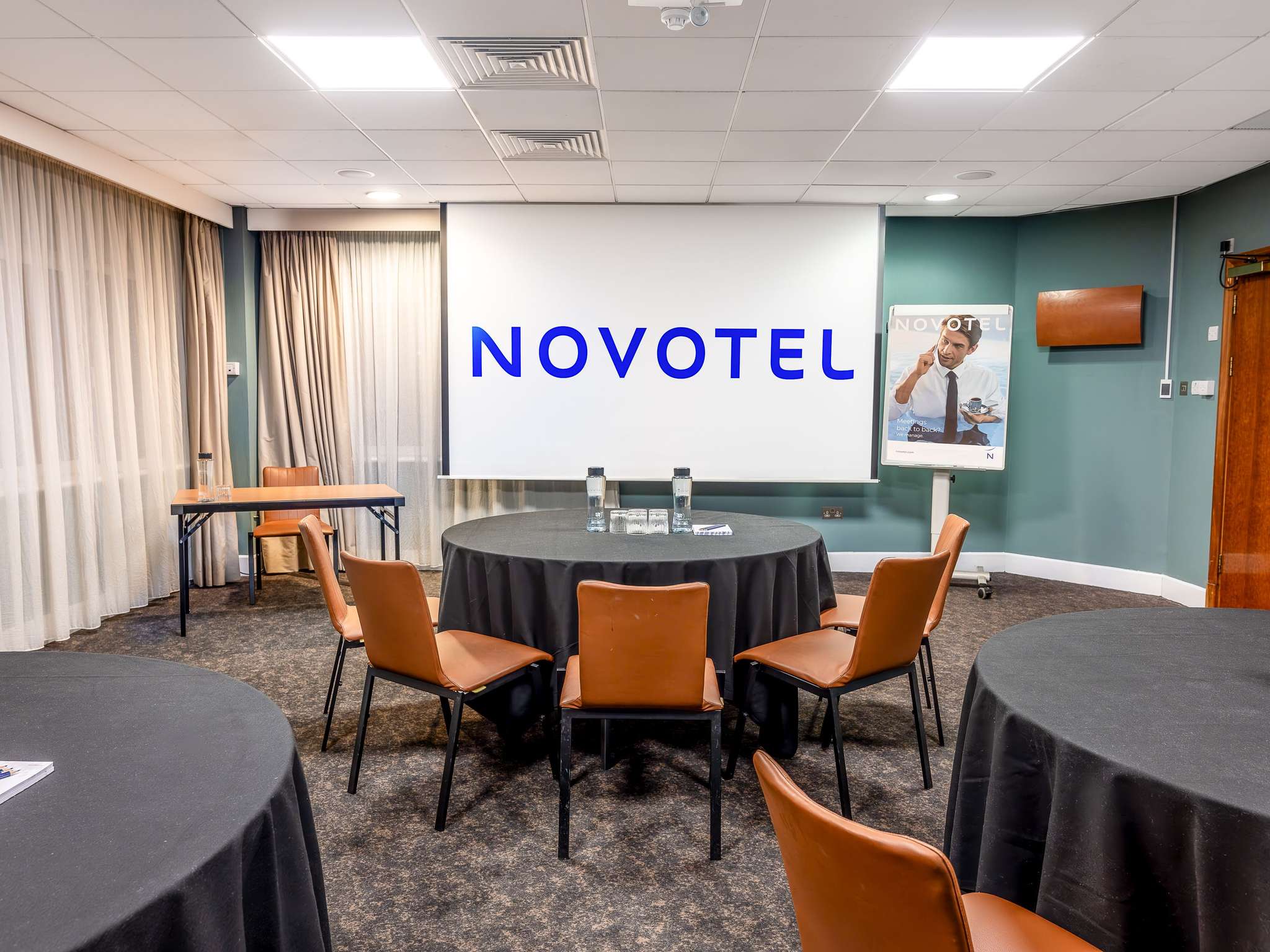 Photo - Novotel Cardiff Centre