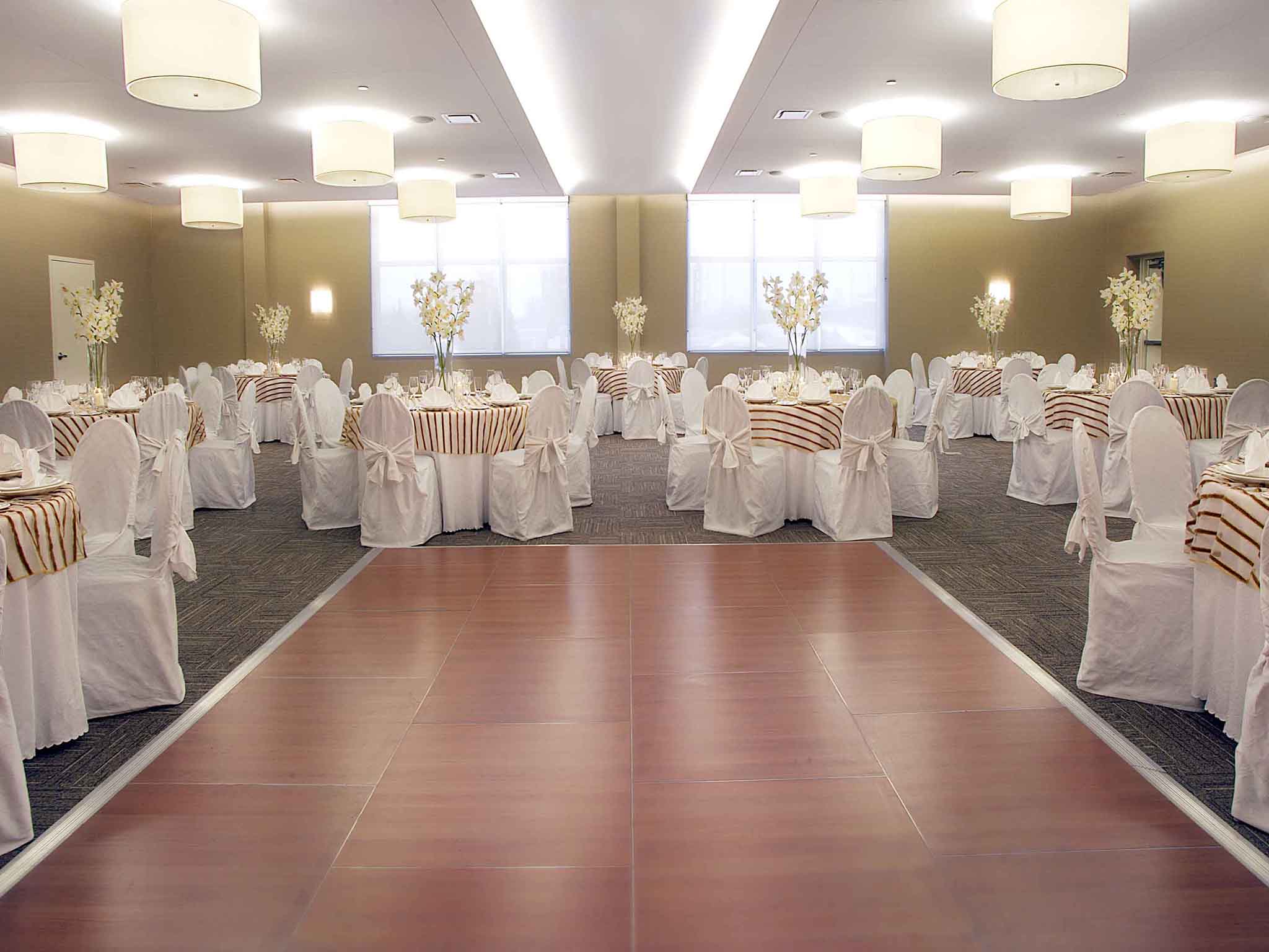 Photo - Novotel Montréal Aéroport