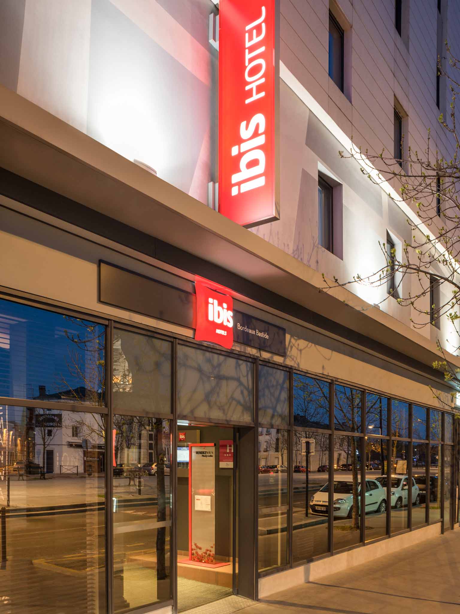 Photo - ibis budget Bordeaux Centre Bastide
