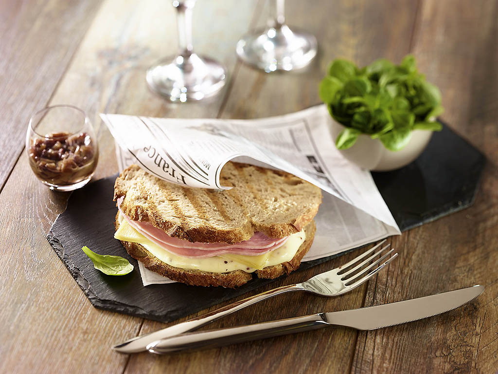 Photo - ibis budget Bordeaux Centre Bastide