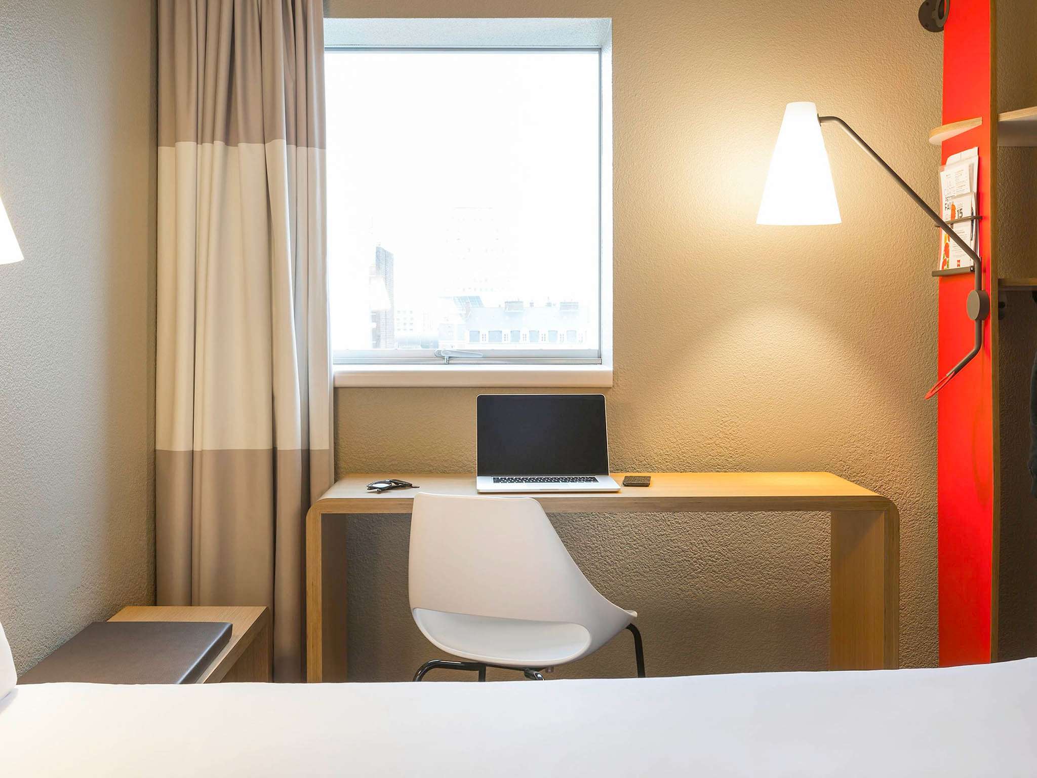 Photo - ibis budget Bordeaux Centre Bastide