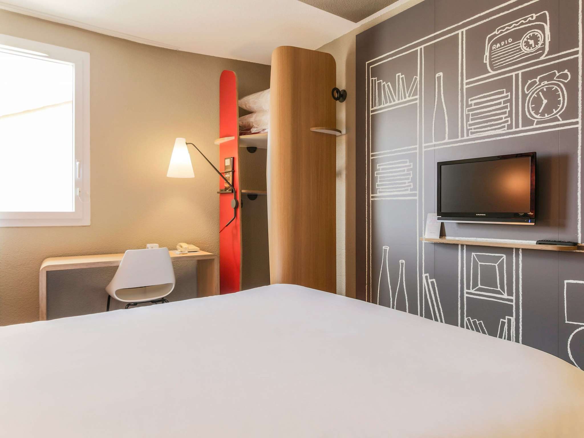 Photo - ibis budget Bordeaux Centre Bastide