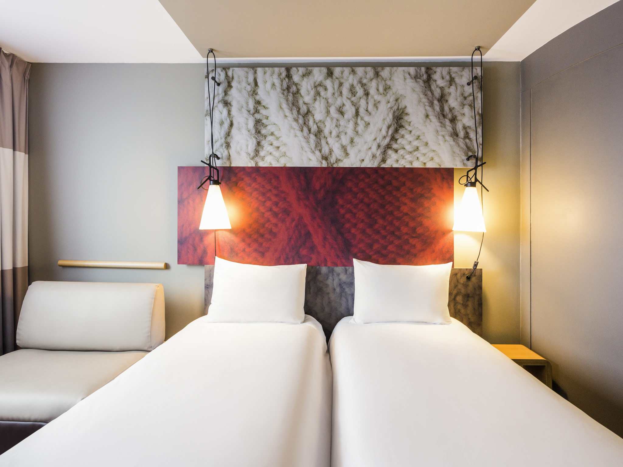 Photo - ibis budget Bordeaux Centre Bastide