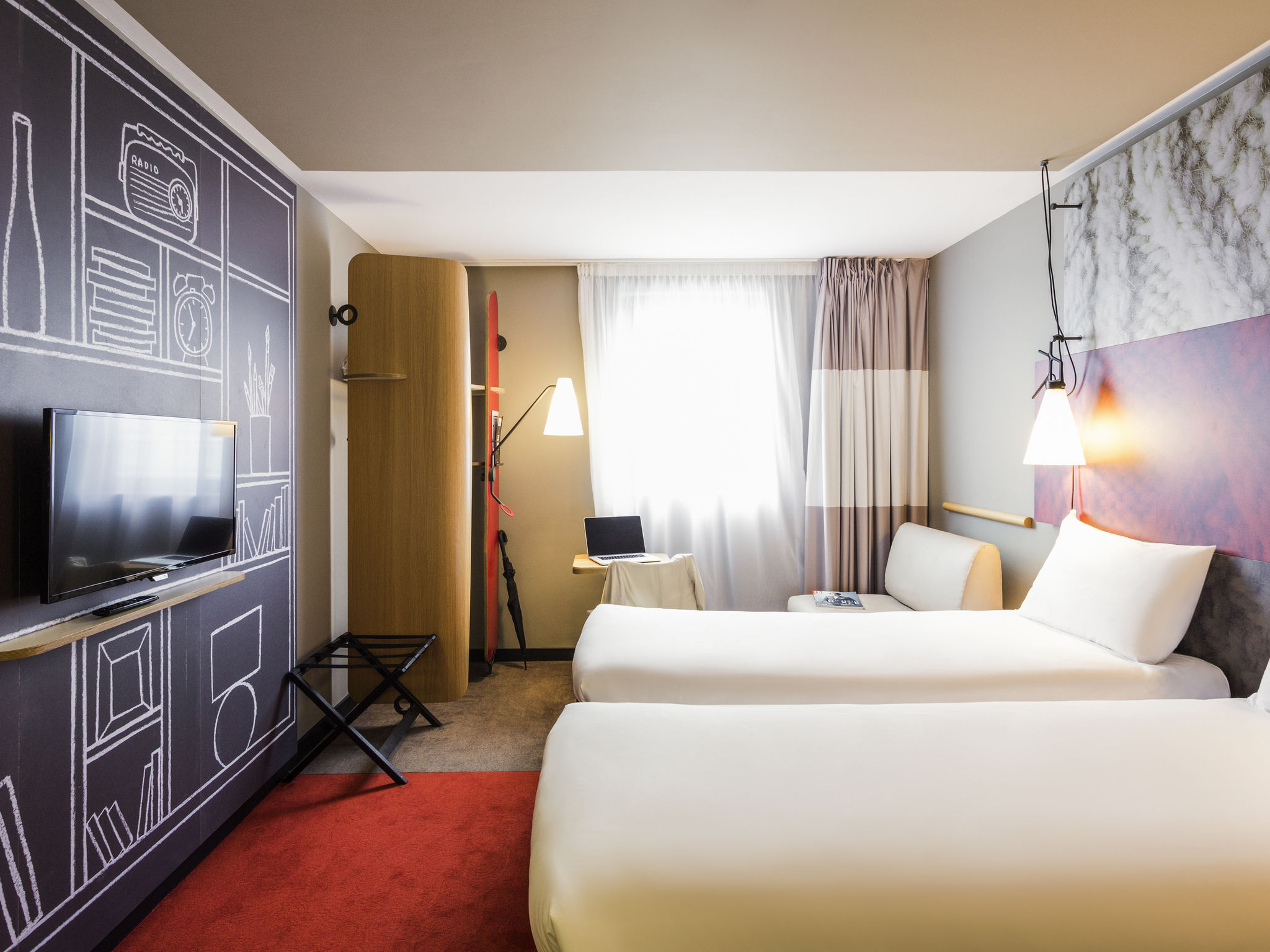 Photo - ibis budget Bordeaux Centre Bastide
