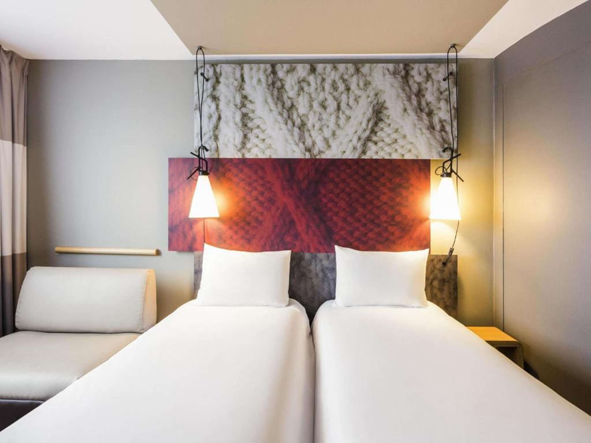 Photo - ibis budget Bordeaux Centre Bastide