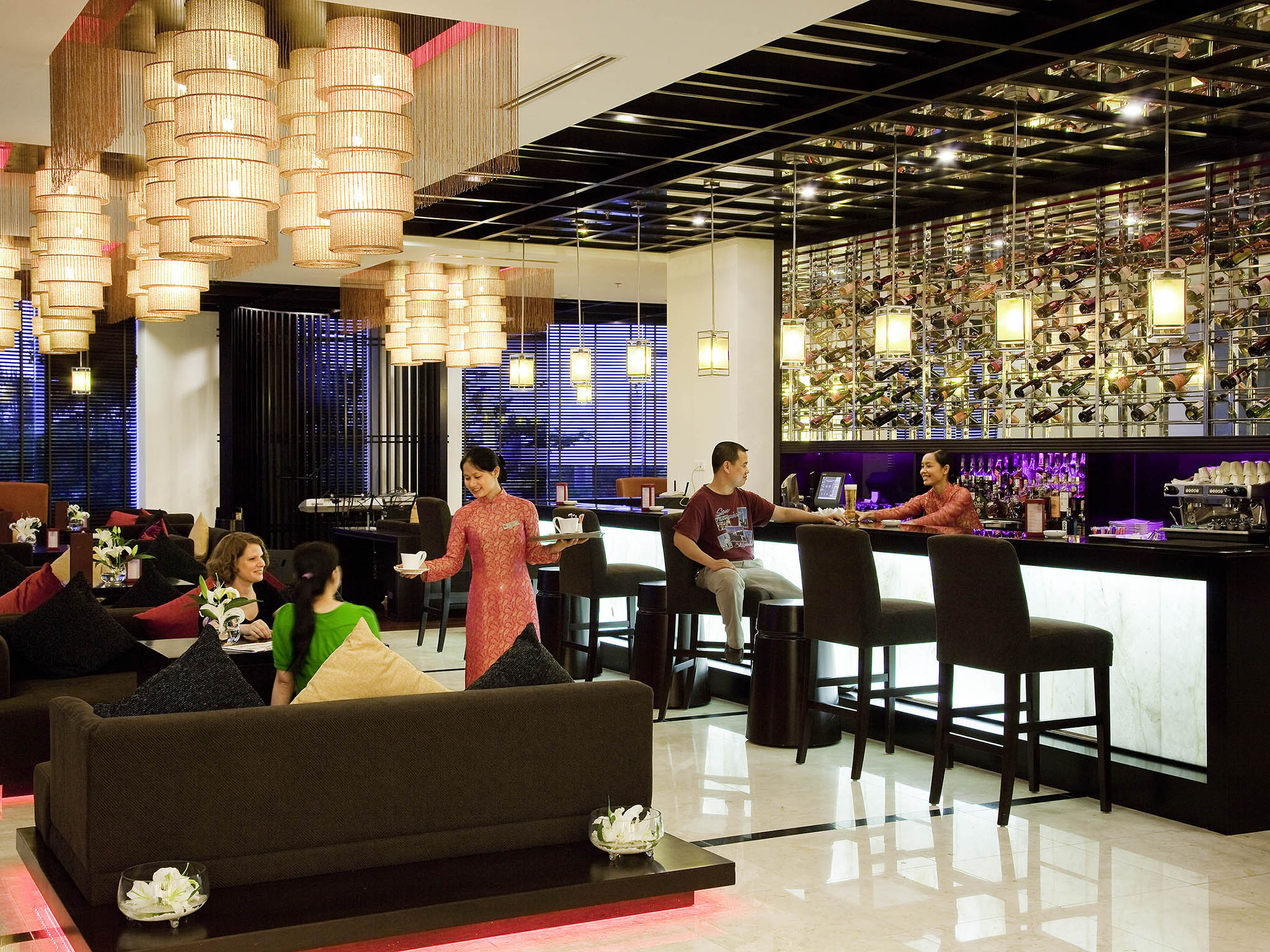 Hotel In Ha Long City Novotel Bay Bar Novotel Ha Long Bay