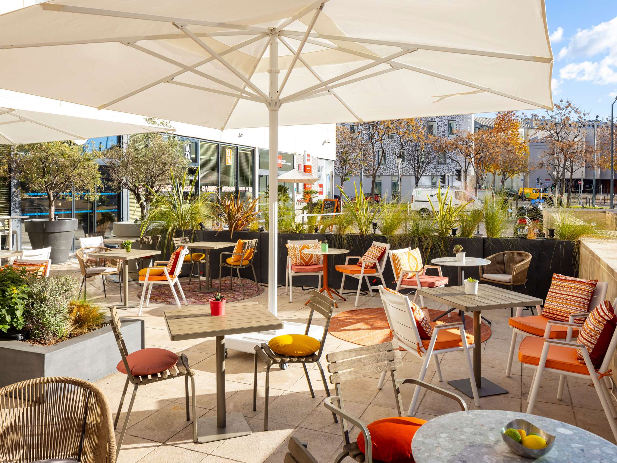 Photo - Novotel Suites Marseille Centre Euromed