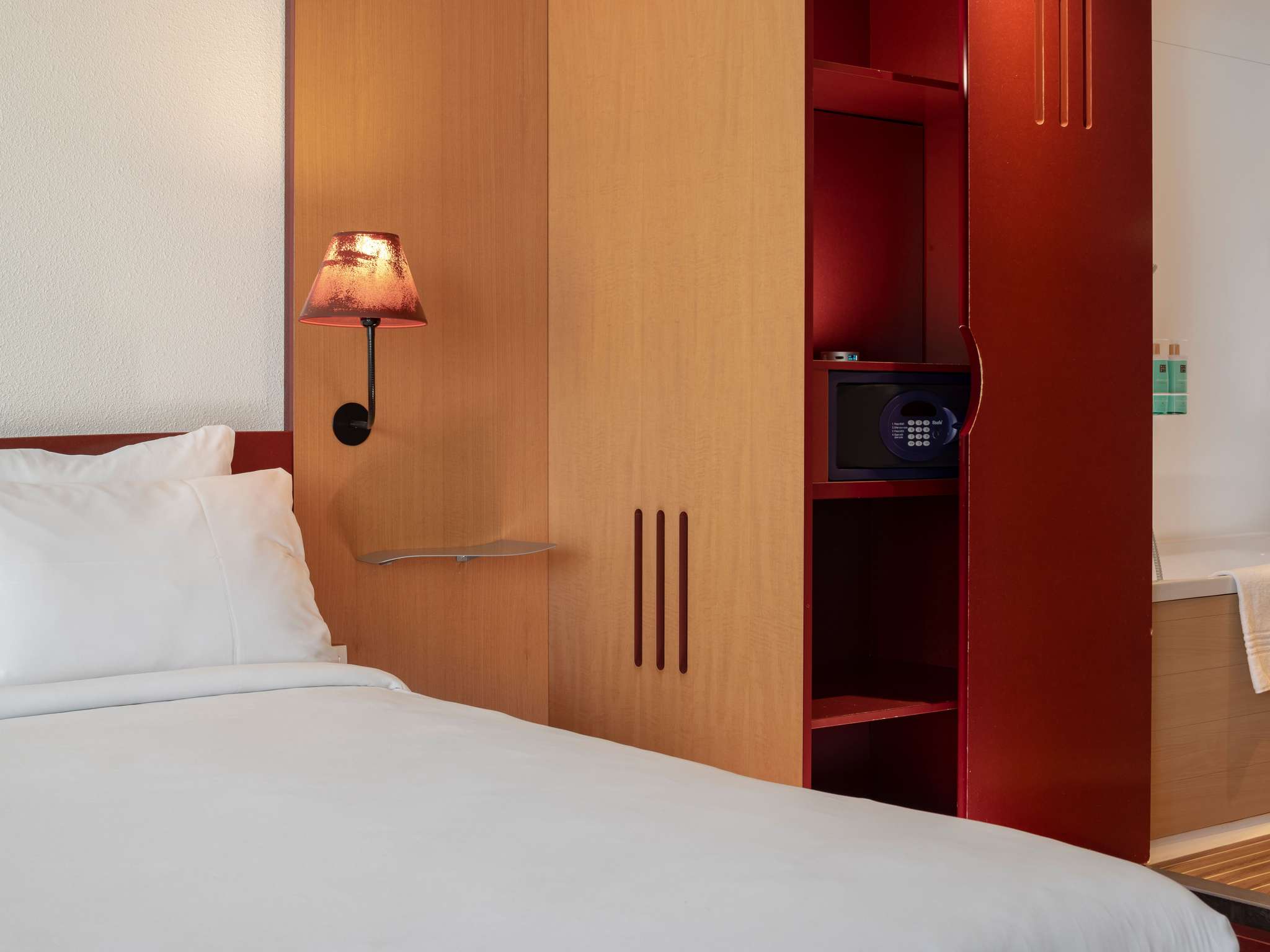 Photo - Novotel Suites Marseille Centre Euromed