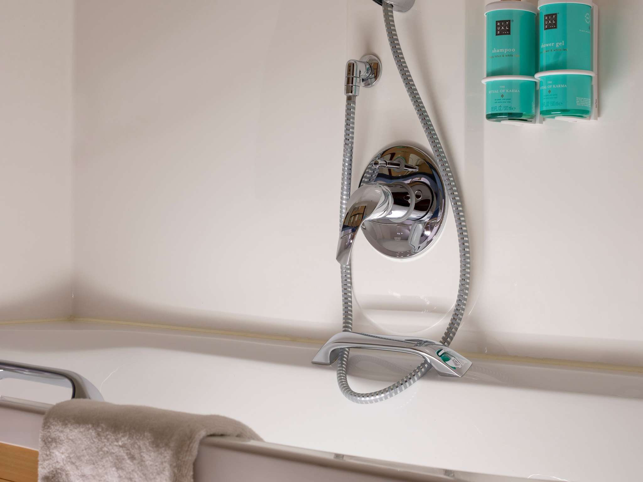 Photo - Novotel Suites Marseille Centre Euromed