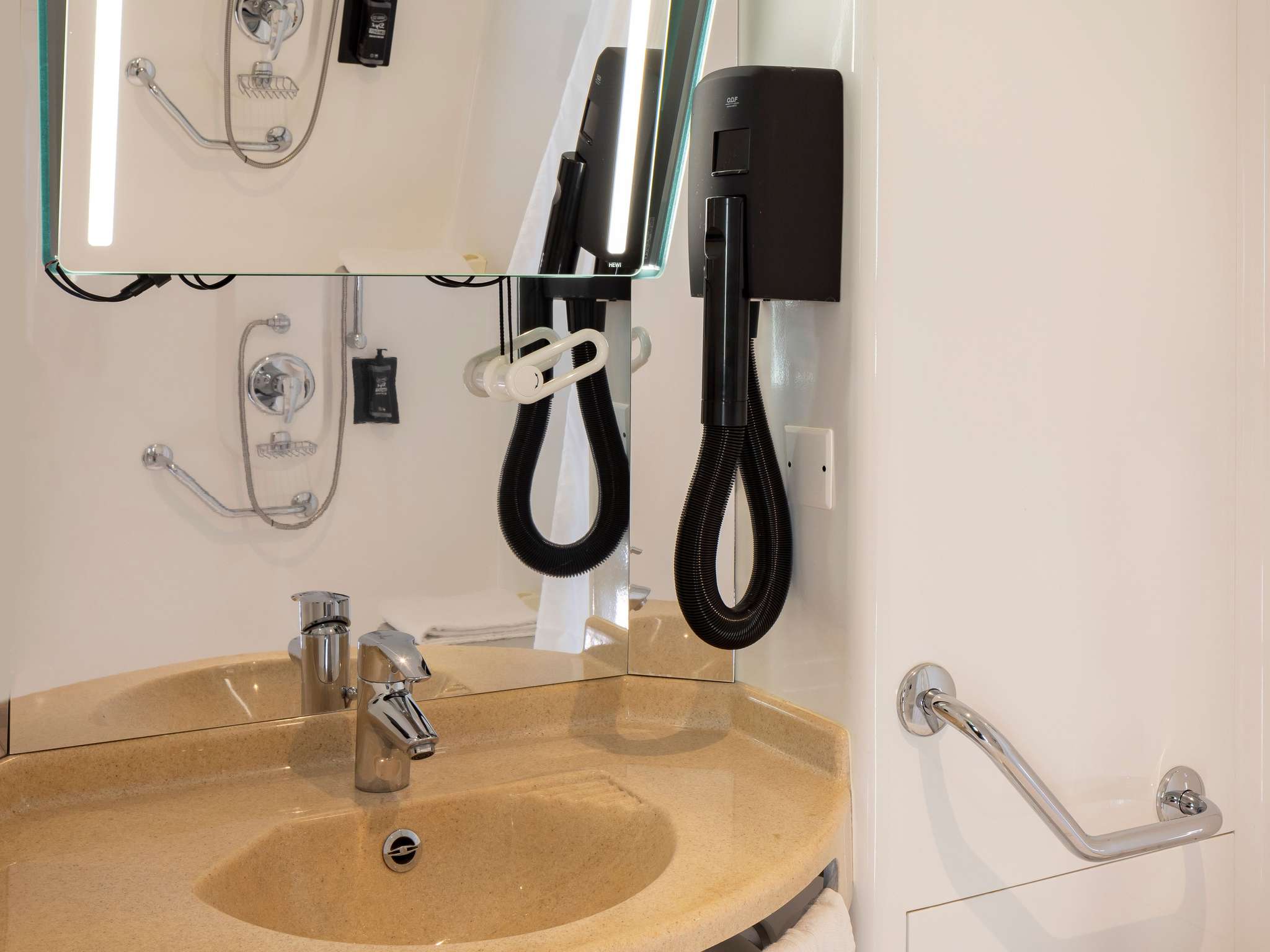 Foto - ibis Marseille Centre Euromed