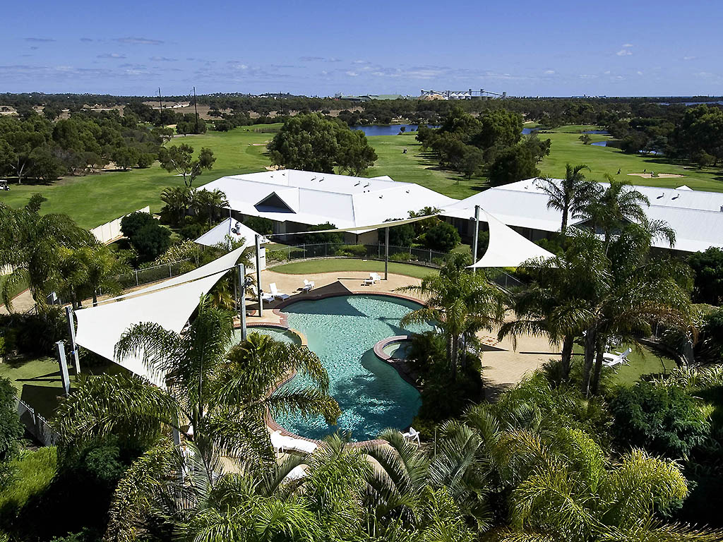 Mercure Bunbury Sanctuary Golf Resort - Image 1